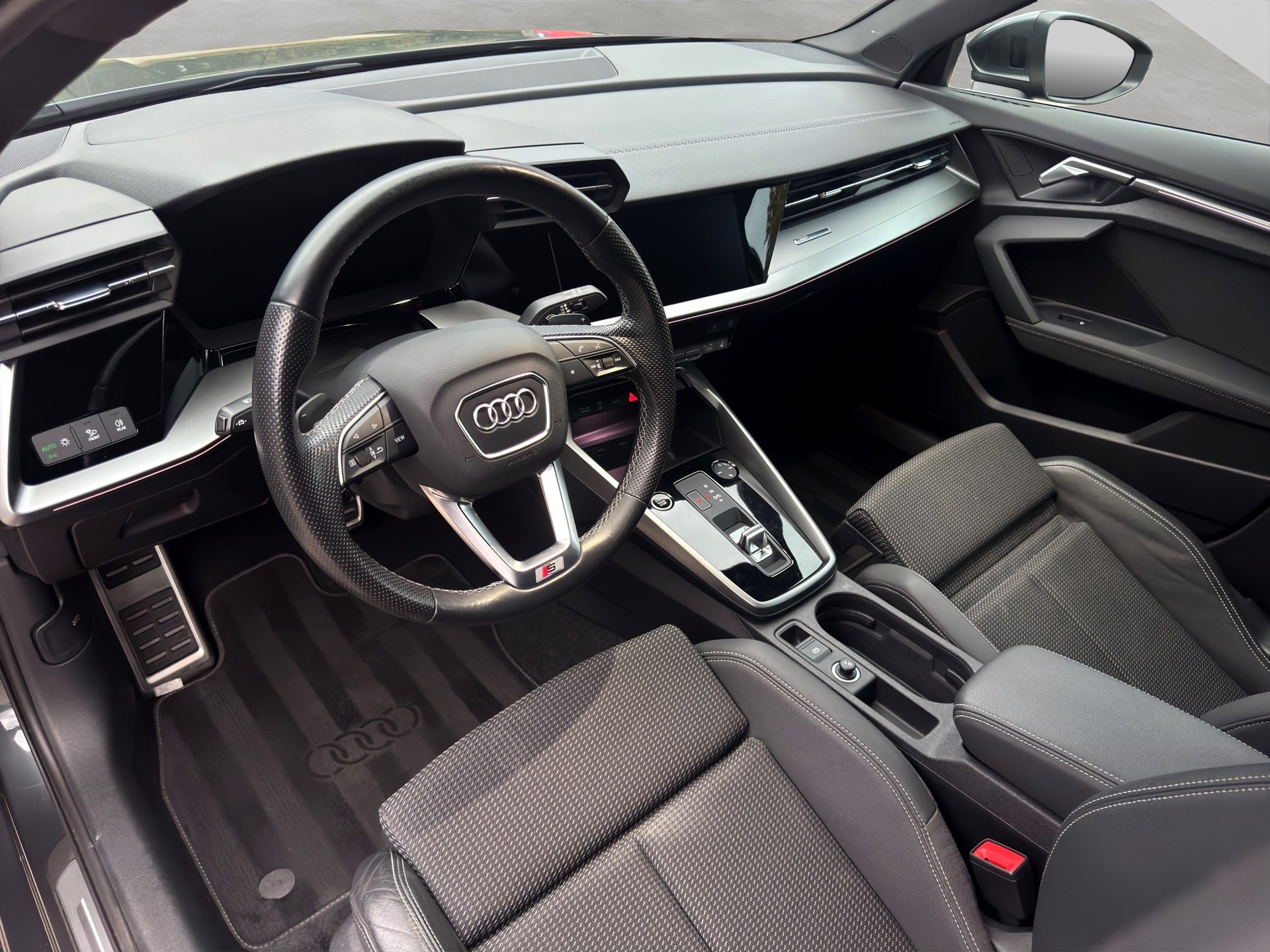AUDI A3 Sportback 40 TFSI e S line S-tronic-image-8