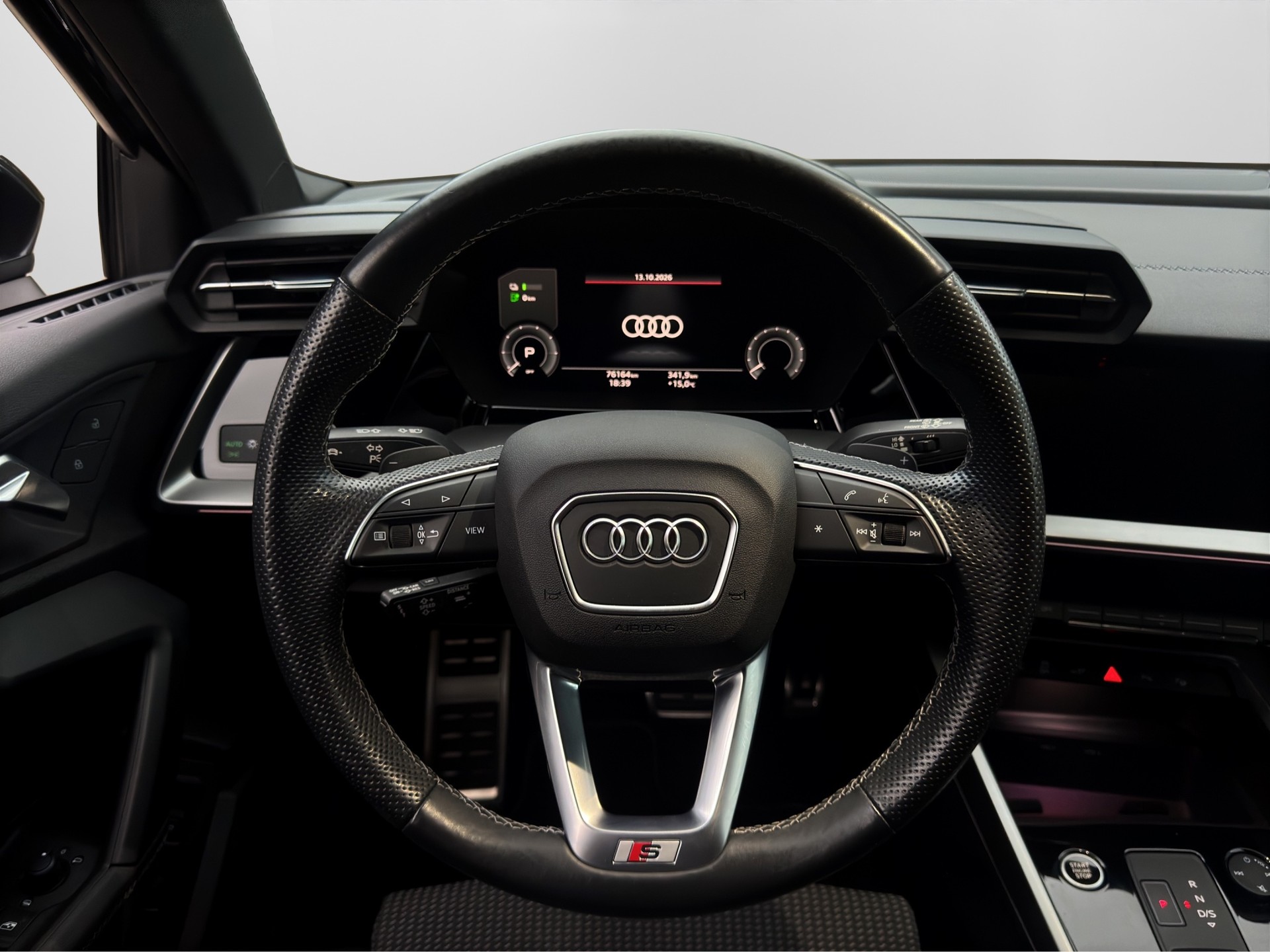 AUDI A3 Sportback 40 TFSI e S line S-tronic-image-10
