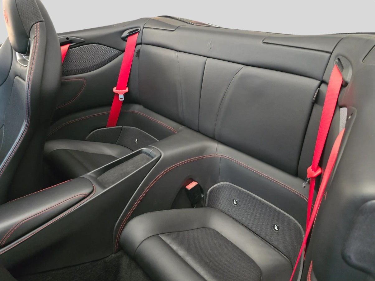FERRARI Portofino 3.9 V8 T-image-14