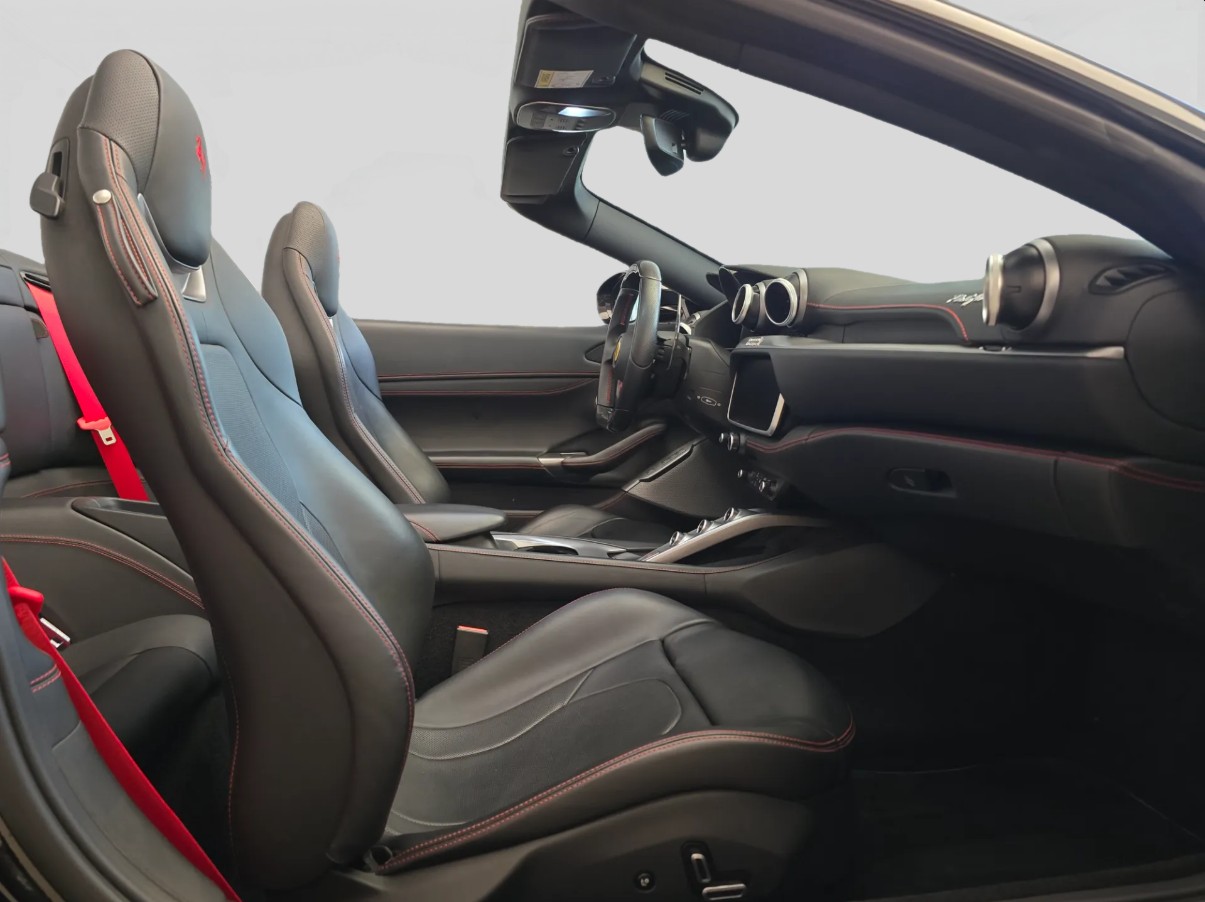 FERRARI Portofino 3.9 V8 T-image-11