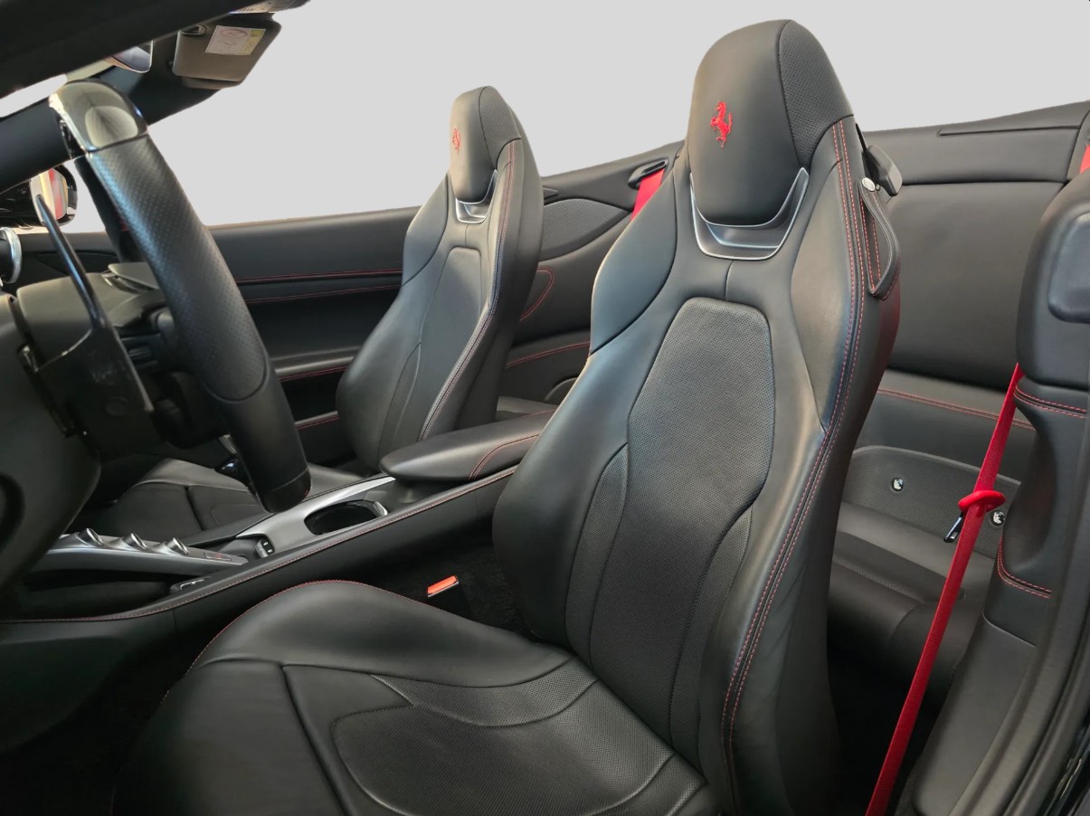 FERRARI Portofino 3.9 V8 T-image-8