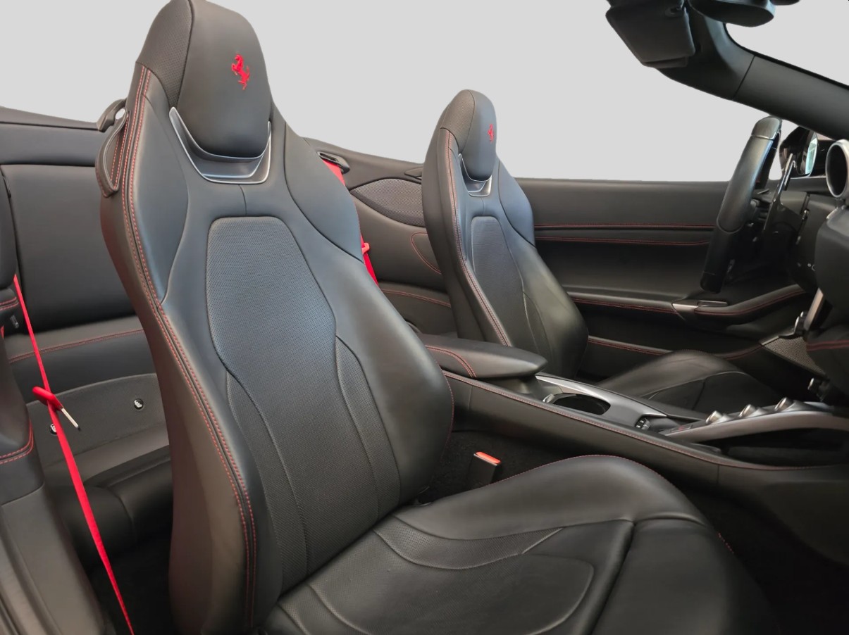FERRARI Portofino 3.9 V8 T-image-12