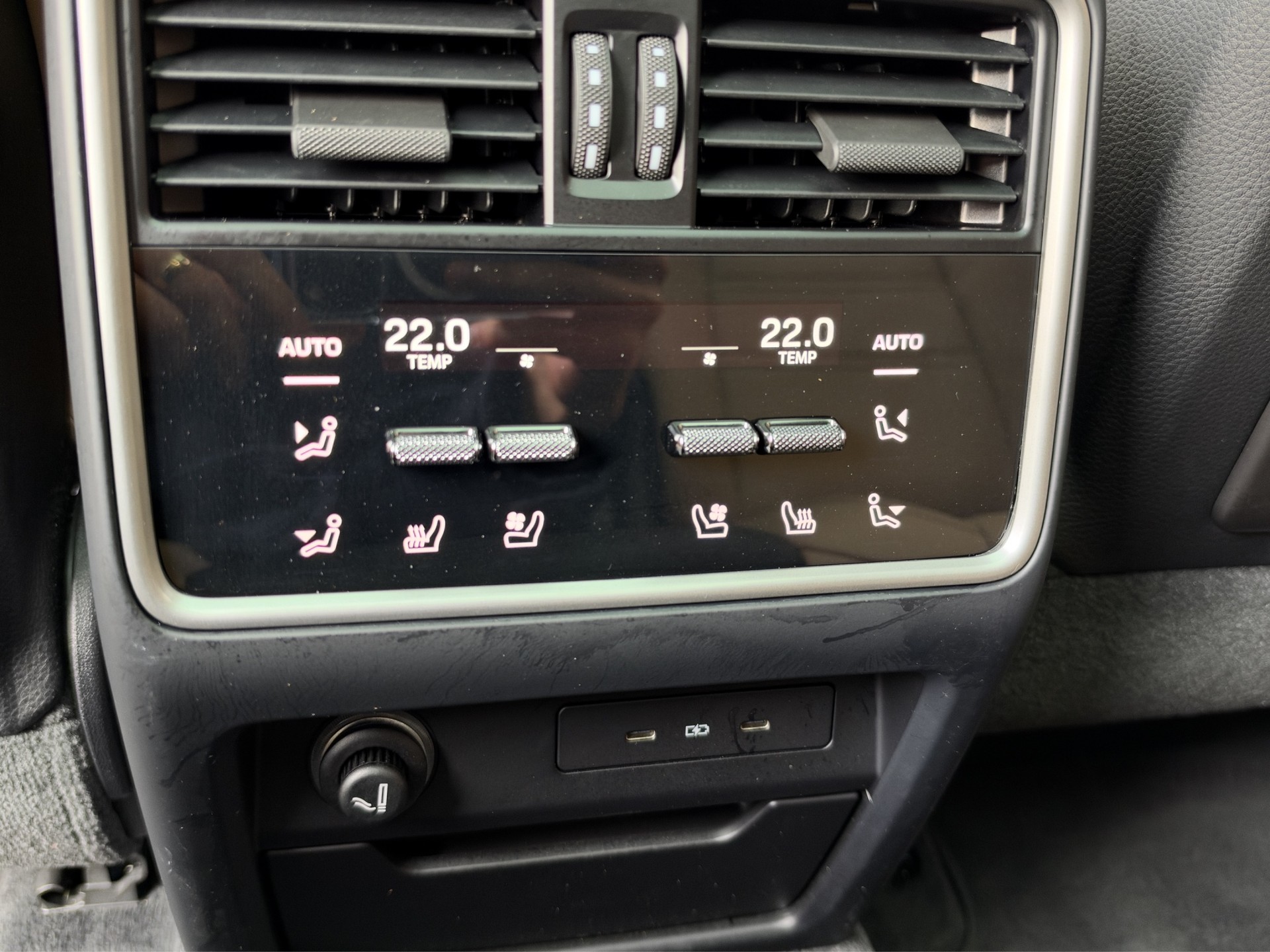 PORSCHE Cayenne S Tiptronic S (CH) 2024 Modell FACELIFT 2+2-image-30