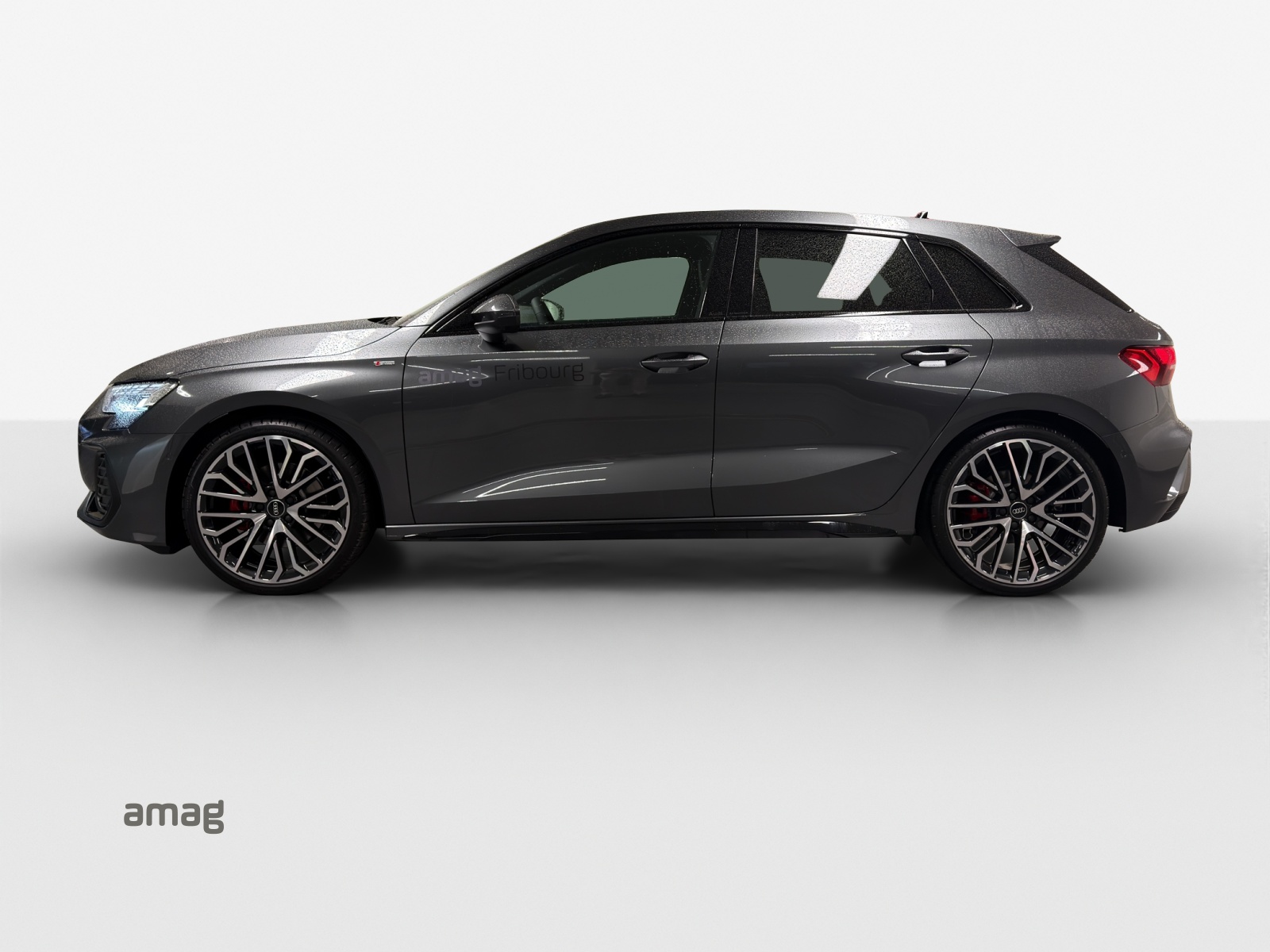 AUDI A3 Sportback TFSI 110 kW S line S tronic-image-1
