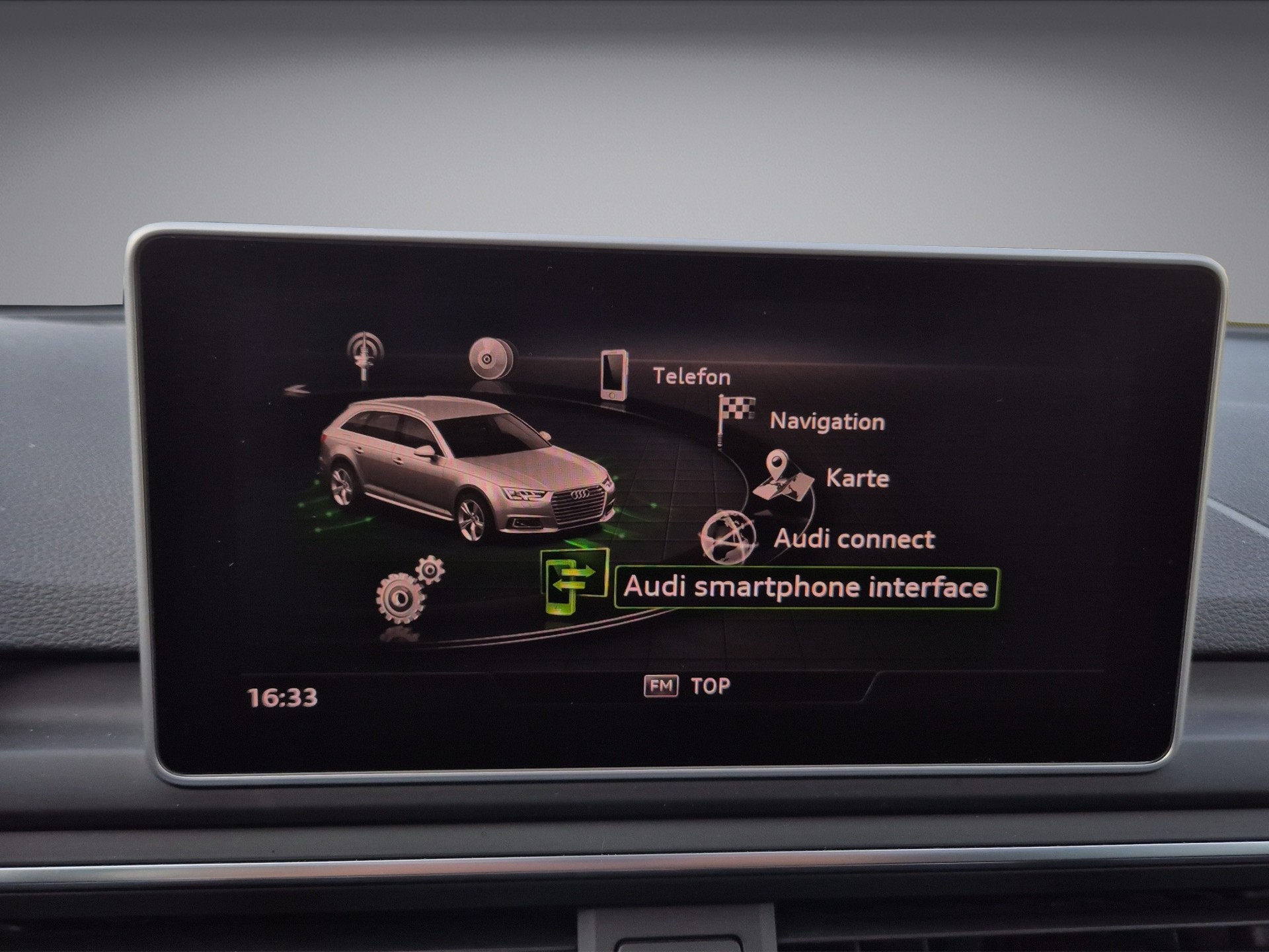 AUDI A4 Avant 2.0 TDI Sport qu. S-tronic *Panoramadach, MMI Navigation plus, Pack Sport S-Line, Sitzh. inkl. Winterräder*-image-18