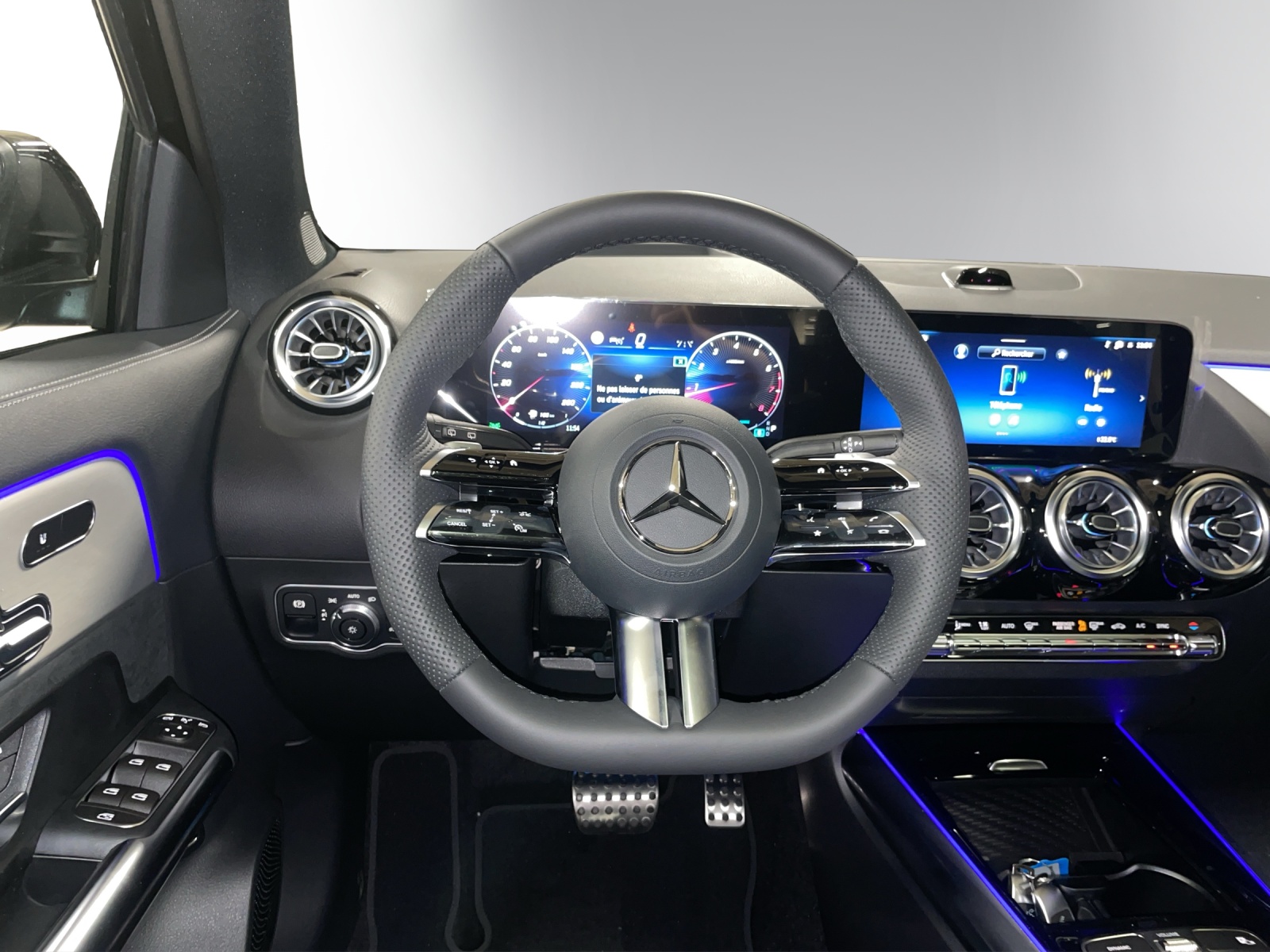 MERCEDES-BENZ GLA 250 4Matic 8G-DCT Swiss Star-image-13