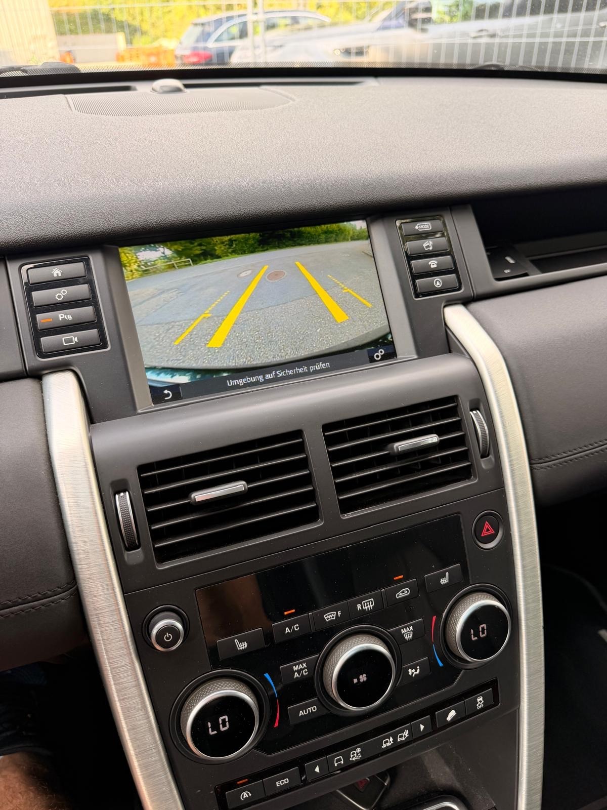 LAND ROVER Discovery Sport 2.0 Si4 HSE AT9-image-13