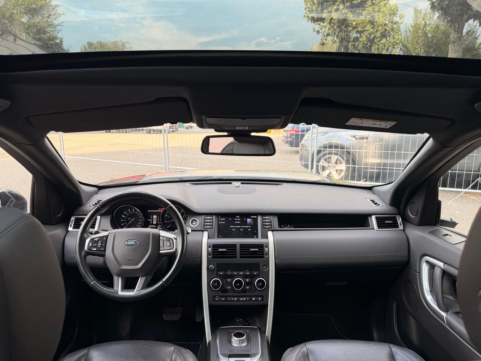 LAND ROVER Discovery Sport 2.0 Si4 HSE AT9-image-14