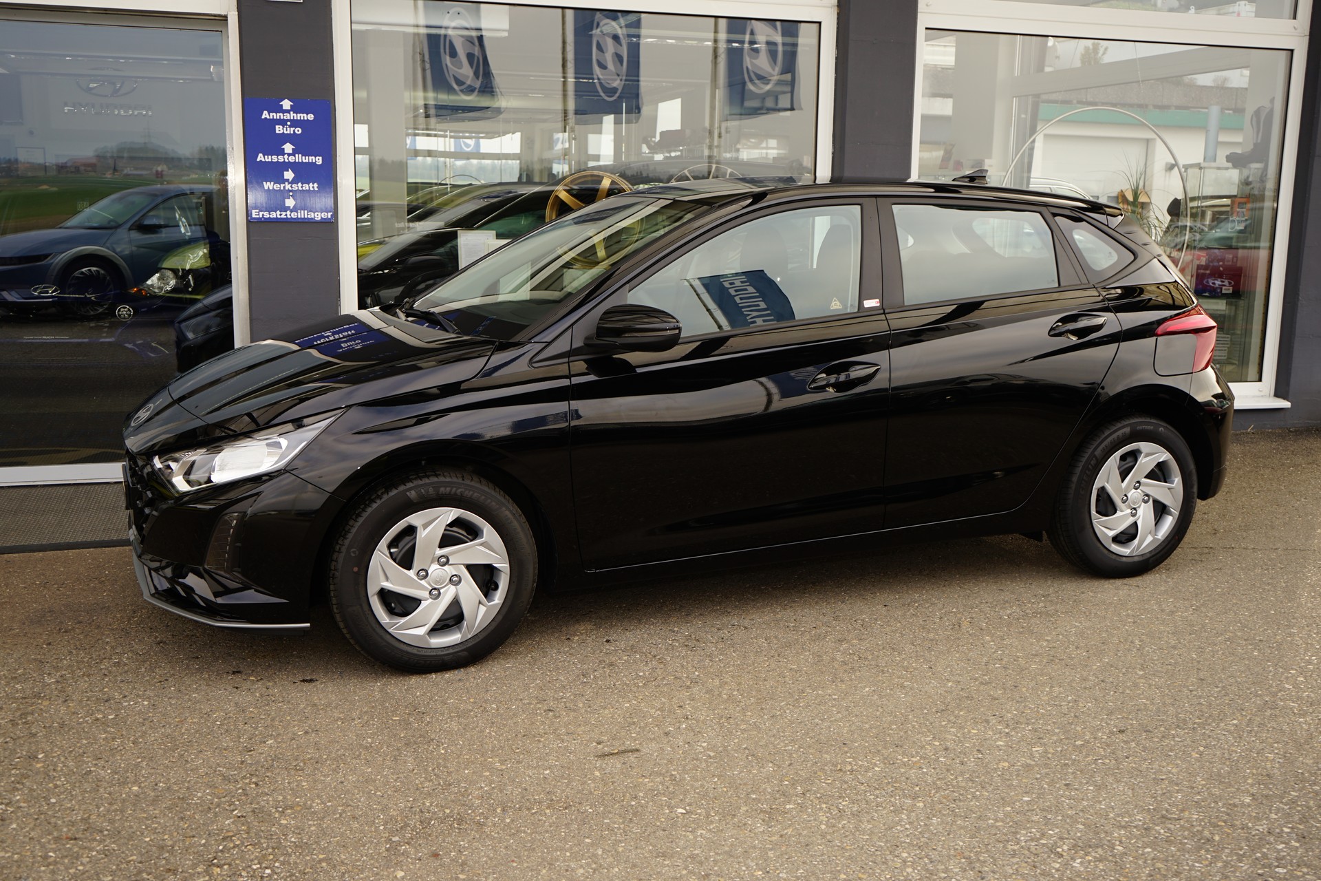 HYUNDAI i20 1.0 T-GDi Origo-image-2
