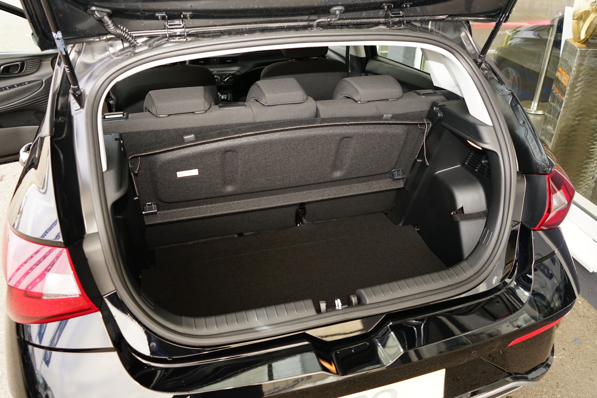 HYUNDAI i20 1.0 T-GDi Origo-image-9