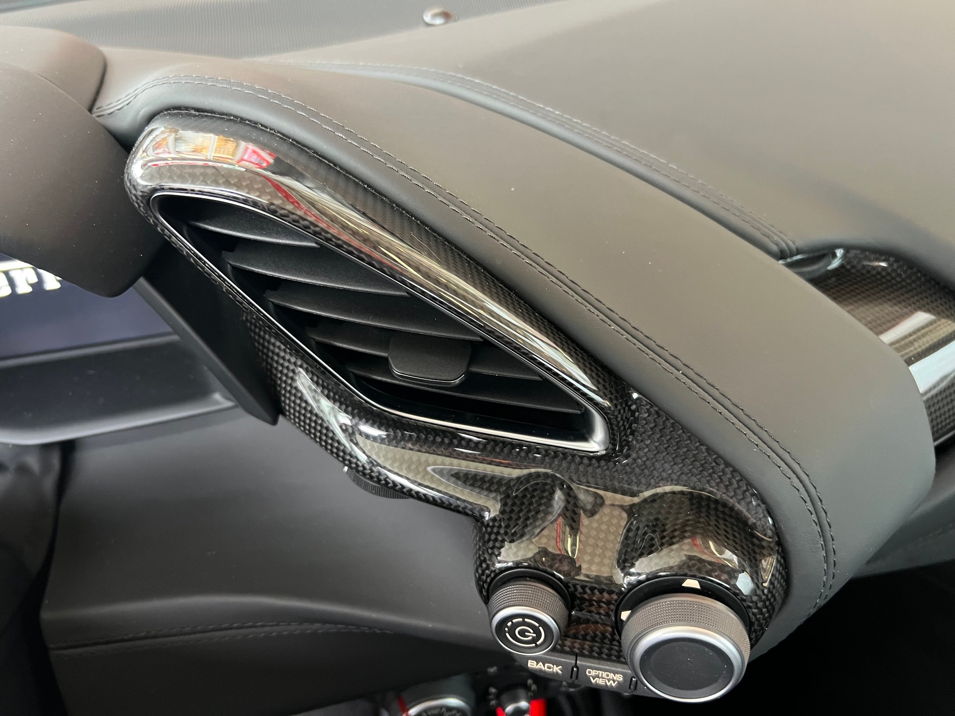 FERRARI 488 Spider 3.9 V8-image-9