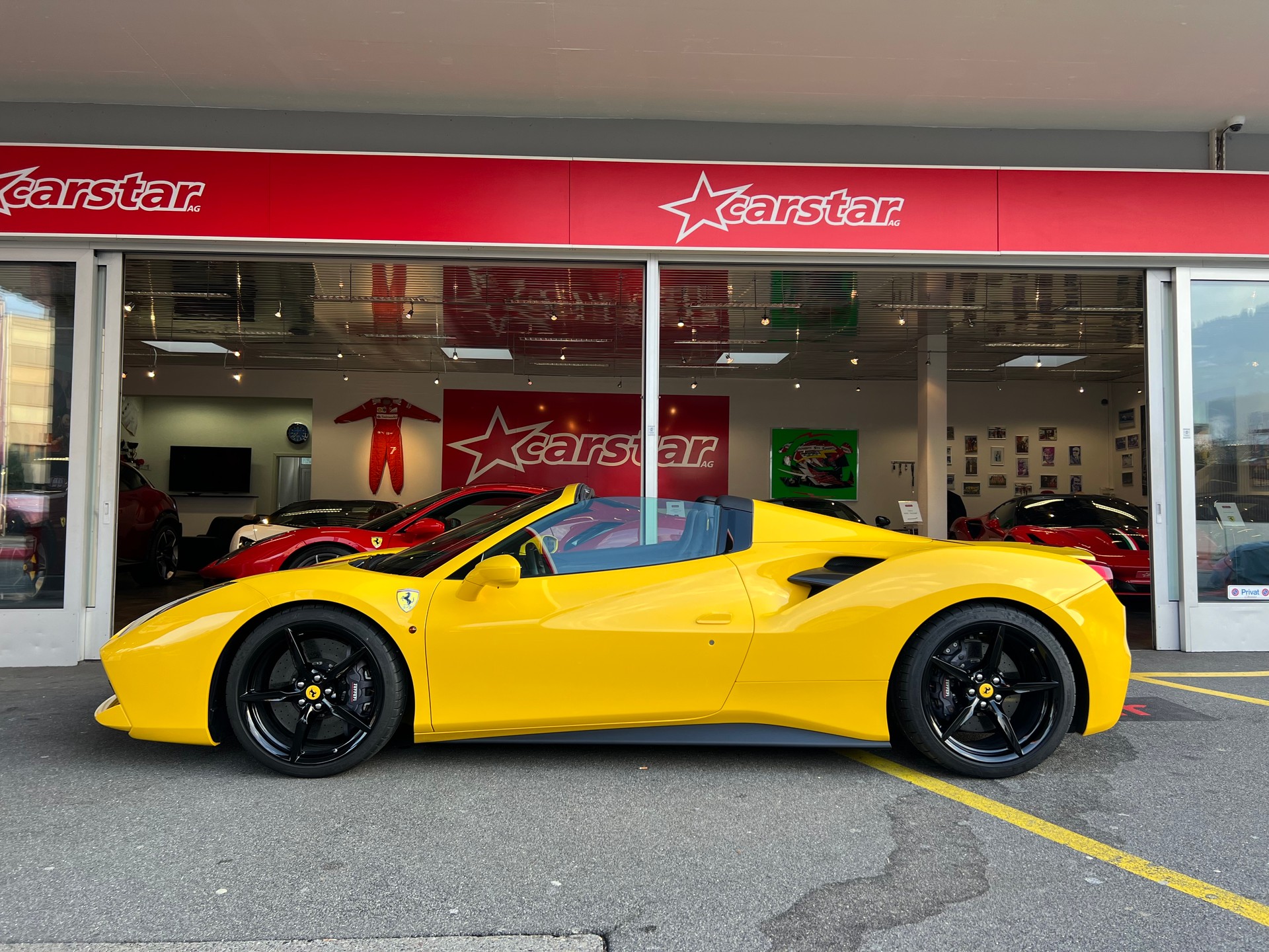 FERRARI 488 Spider 3.9 V8-image-0
