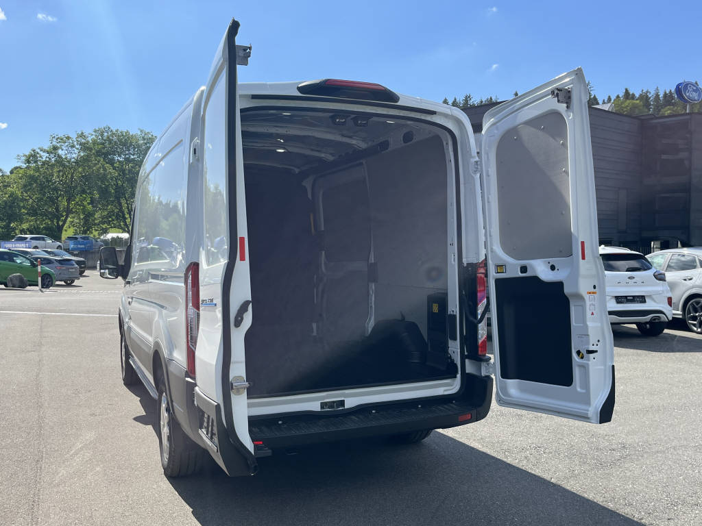 FORD E-Transit Van 350 L3H2 67kWh Trend-image-4