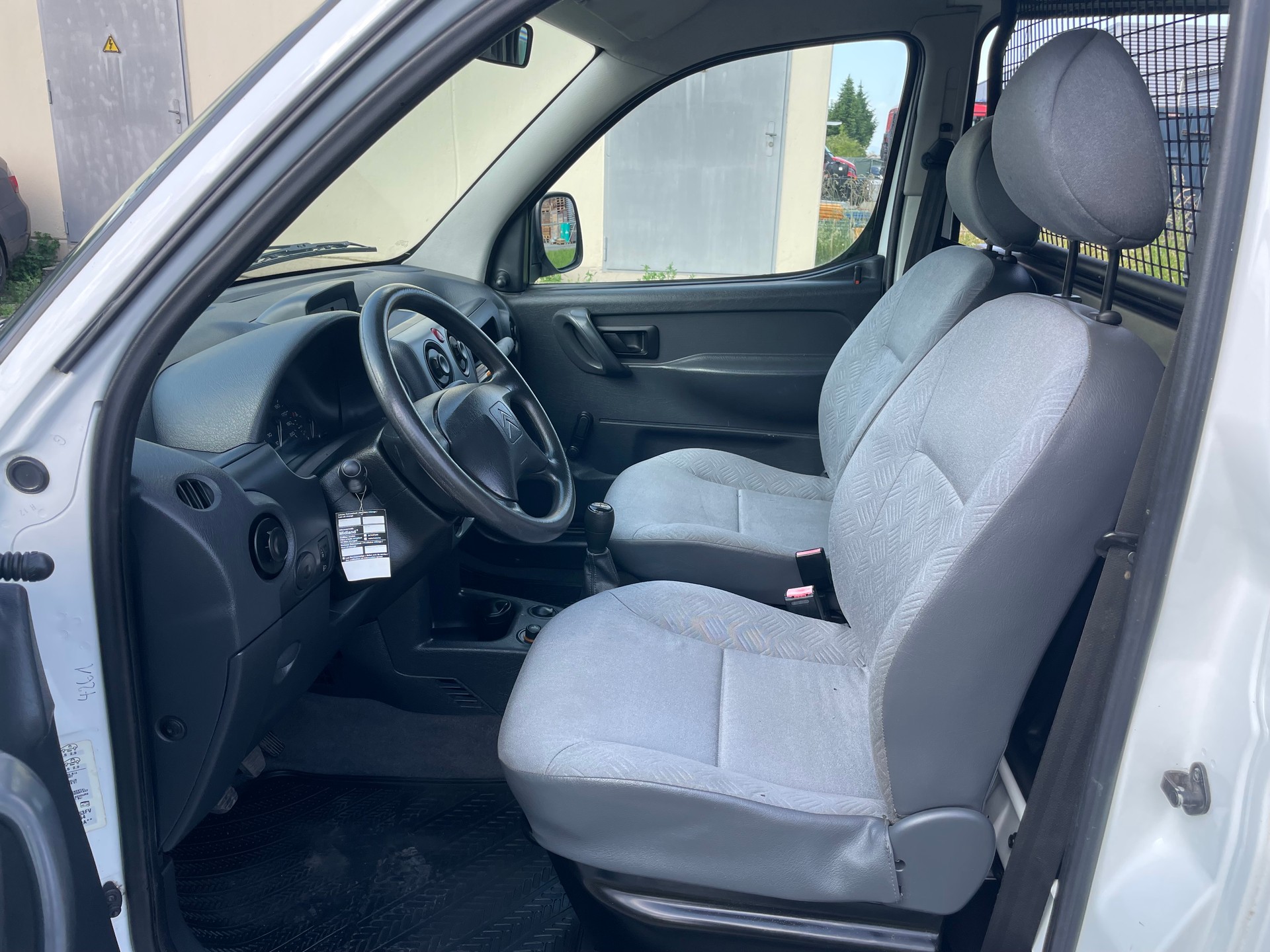CITROEN Berlingo 1.4 600-image-8