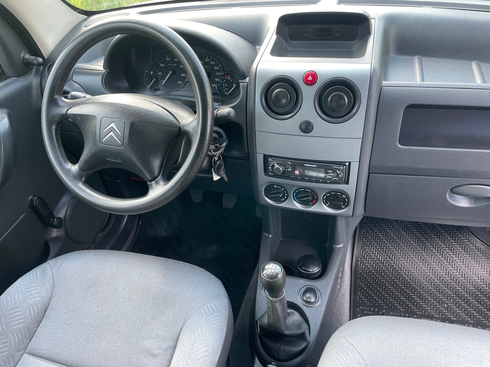 CITROEN Berlingo 1.4 600-image-10