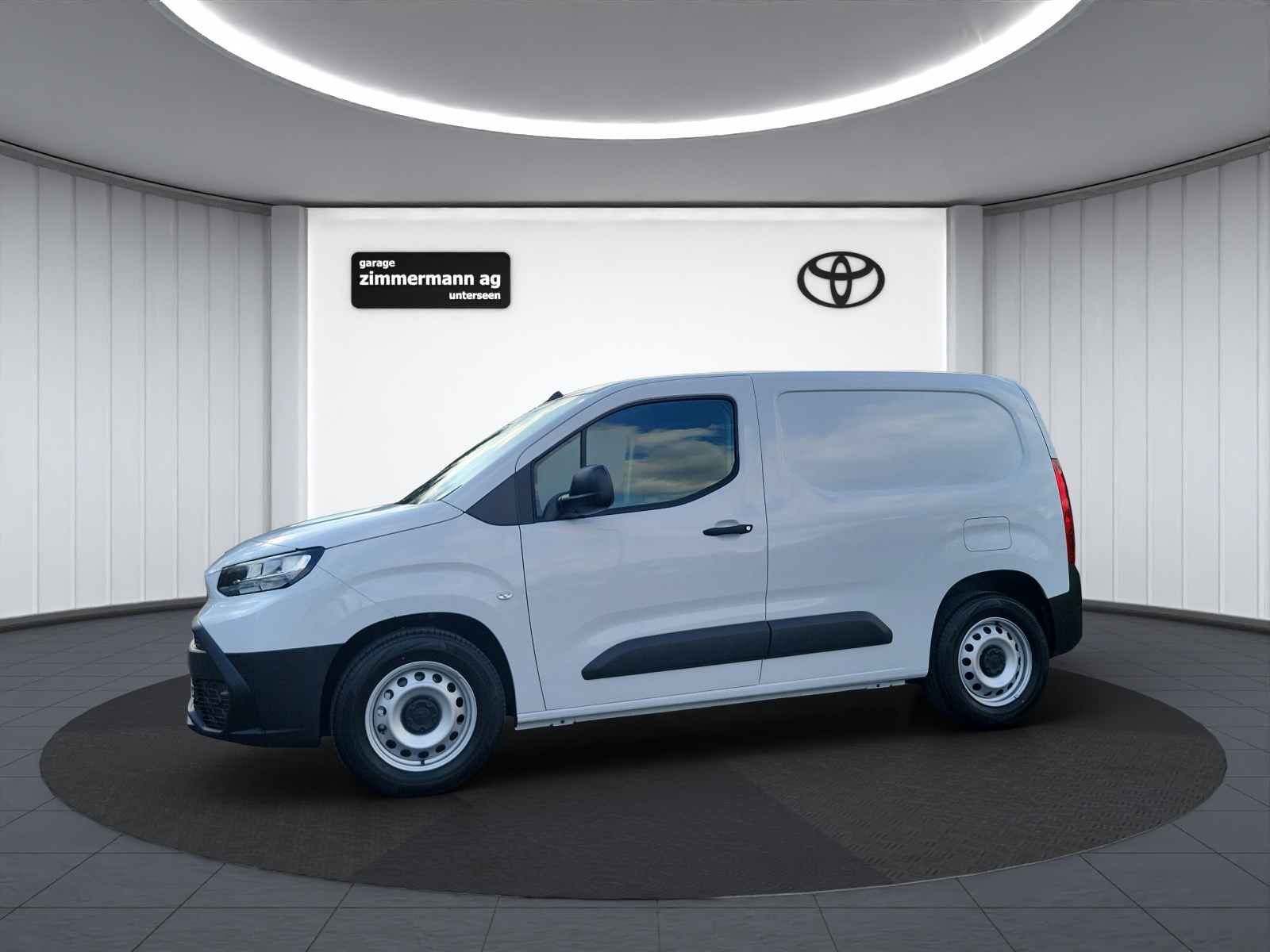 TOYOTA PROACE CITY Van L1 52KWh Activ-image-11