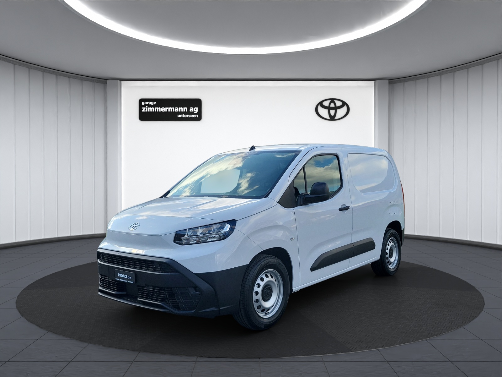 TOYOTA PROACE CITY Van L1 52KWh Activ-image-0