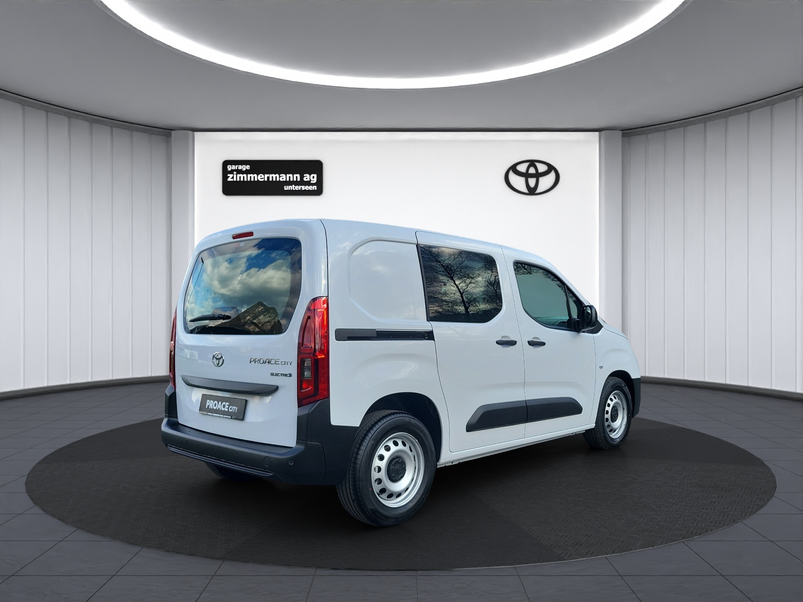 TOYOTA PROACE CITY Van L1 52KWh Activ-image-6