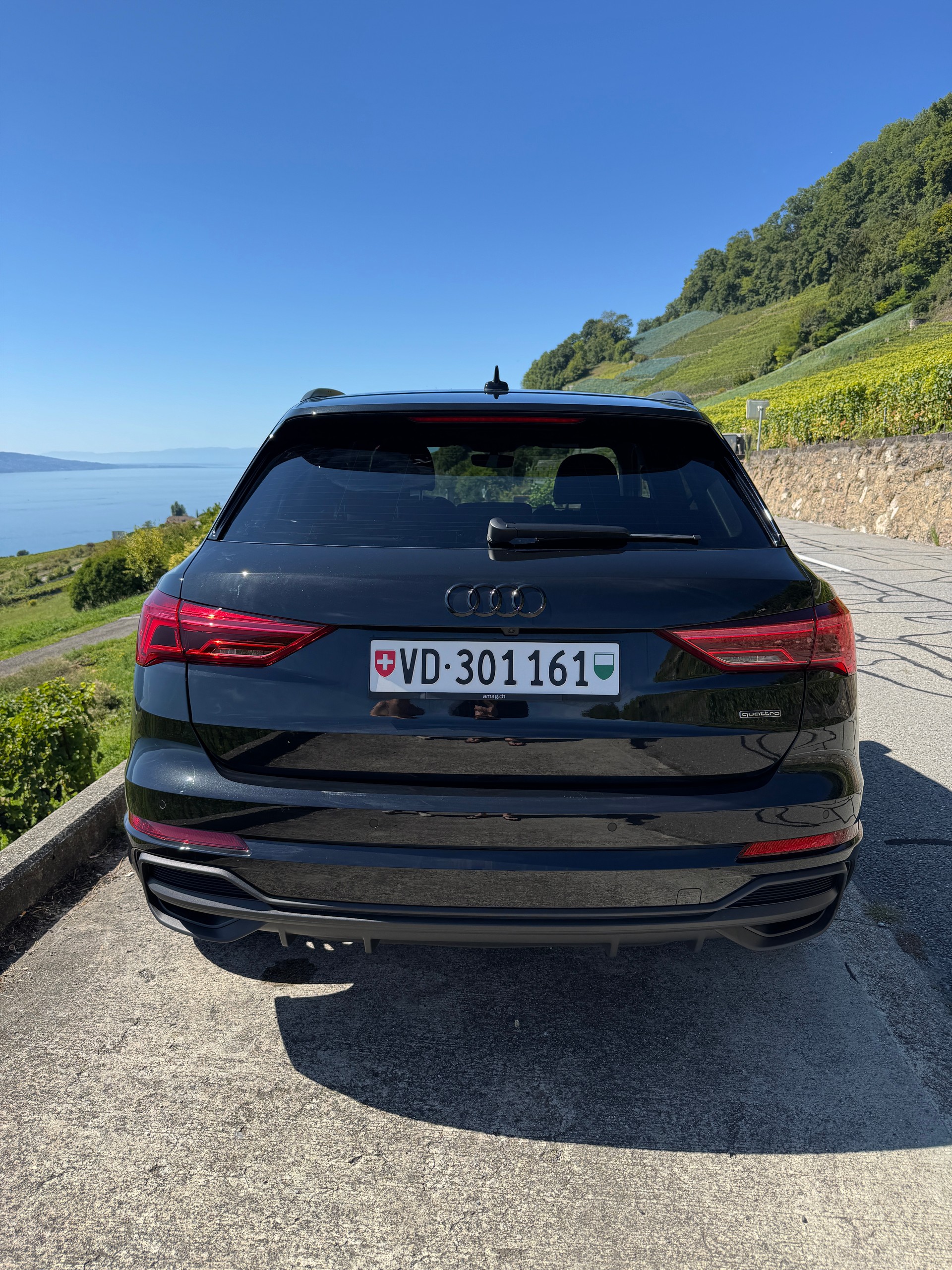AUDI Q3 40 TFSI S line quattro S-tronic - Vehicule Suisse - Leasing possible-image-3