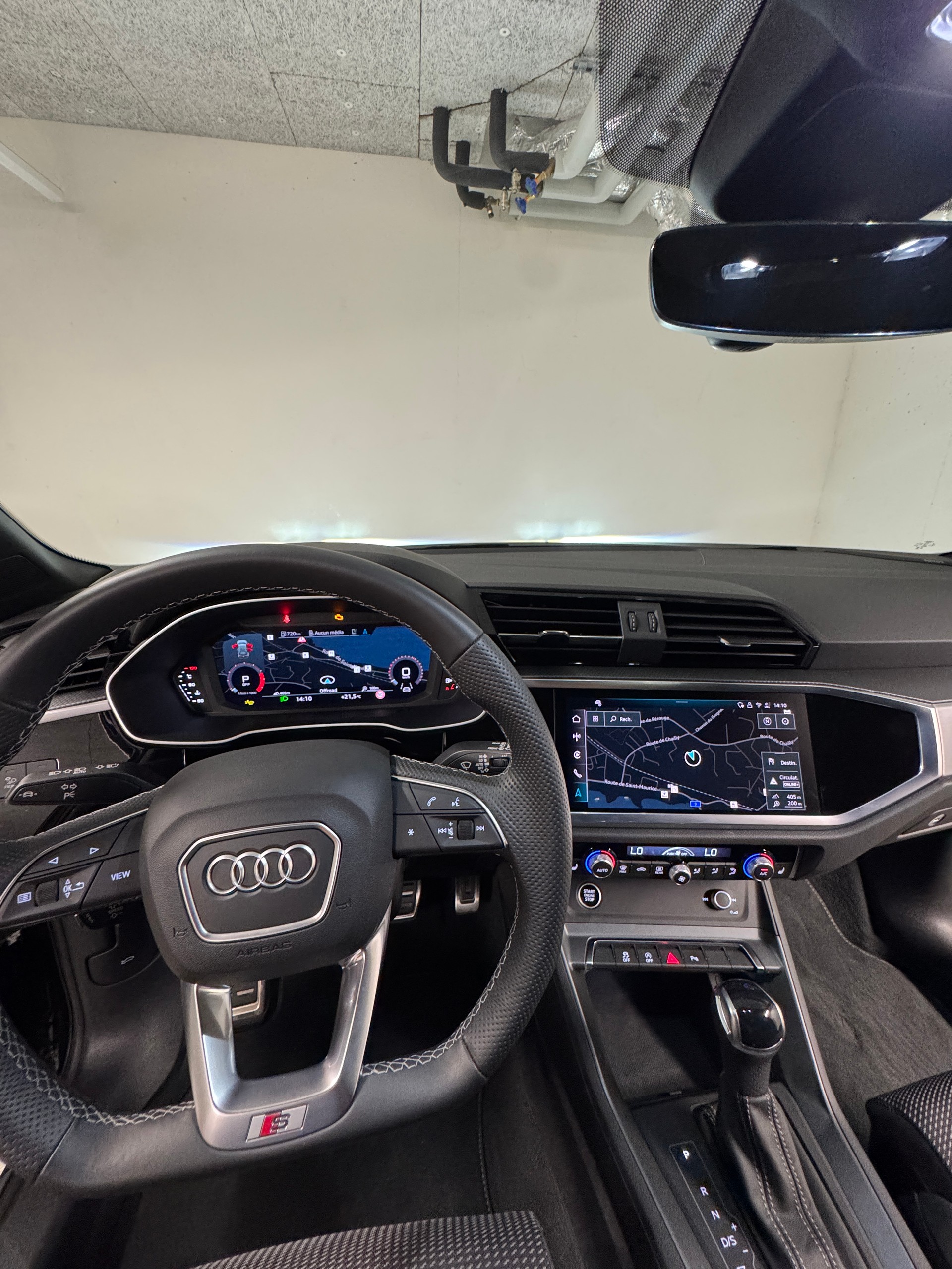 AUDI Q3 40 TFSI S line quattro S-tronic - Vehicule Suisse - Leasing possible-image-8