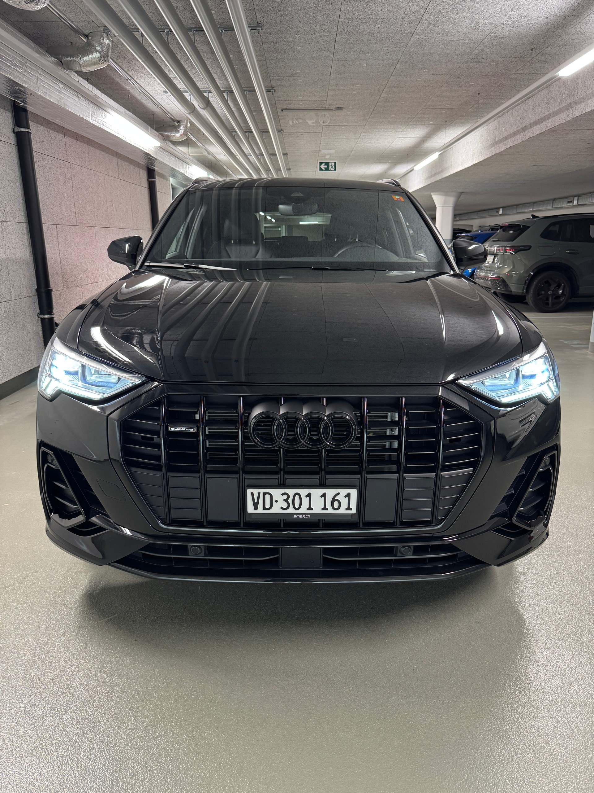 AUDI Q3 40 TFSI S line quattro S-tronic - Vehicule Suisse - Leasing possible-image-1