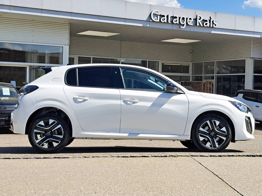 PEUGEOT 208 1.2 Hybrid 110cv Allure-image-1