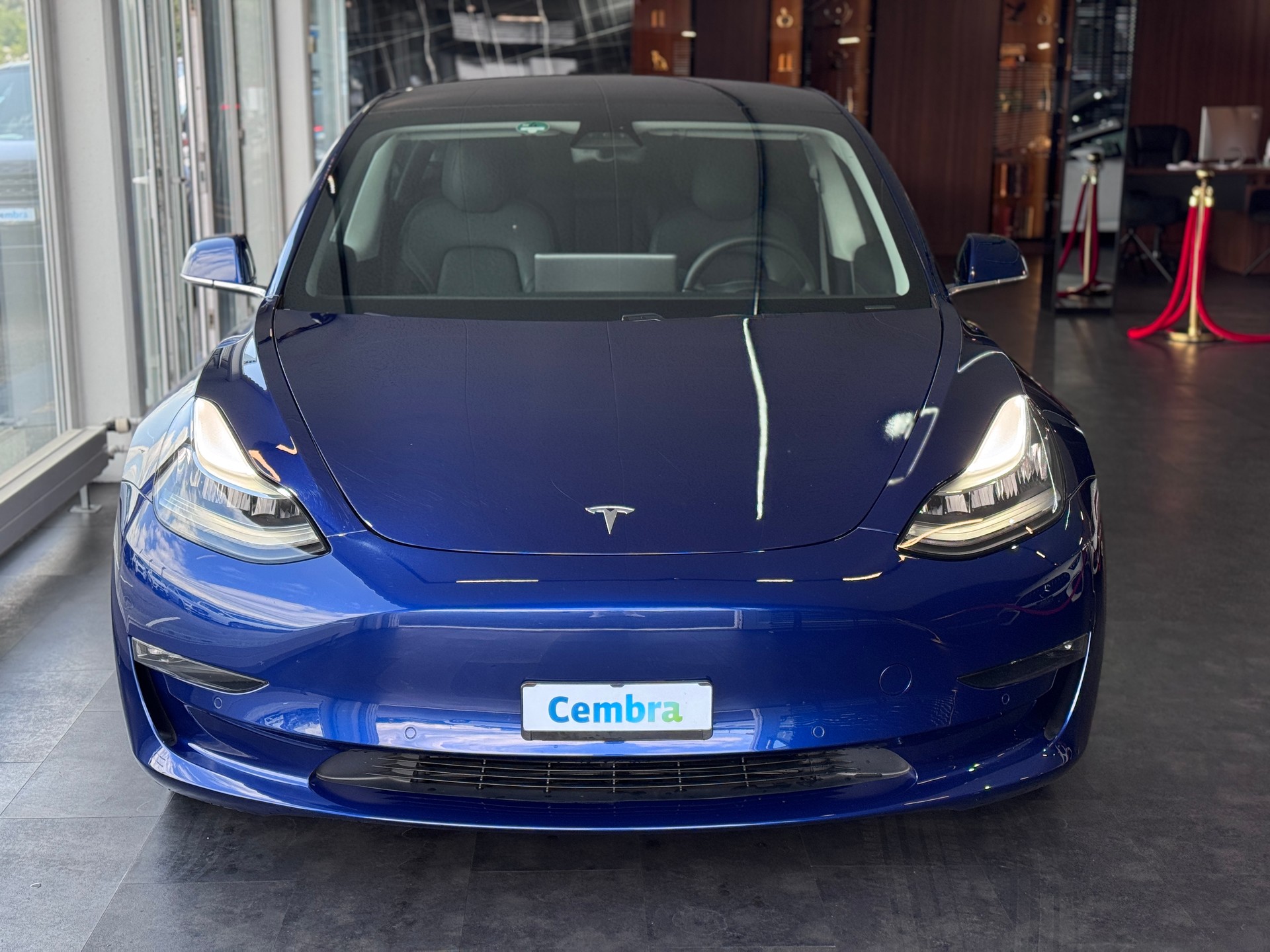 TESLA Model 3-image-1