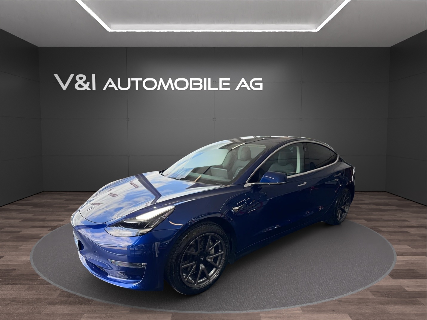 TESLA Model 3-image-0