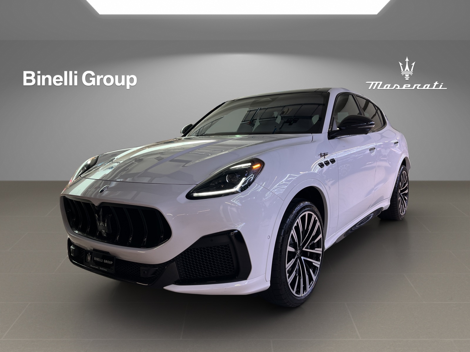 MASERATI Grecale 3.0 Trofeo Automatica-image-0