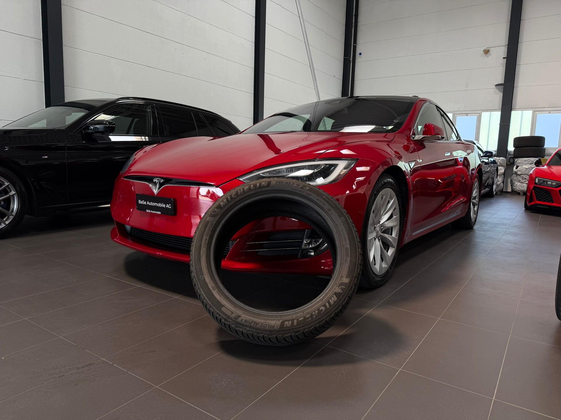 TESLA Model S 75 D-image-30