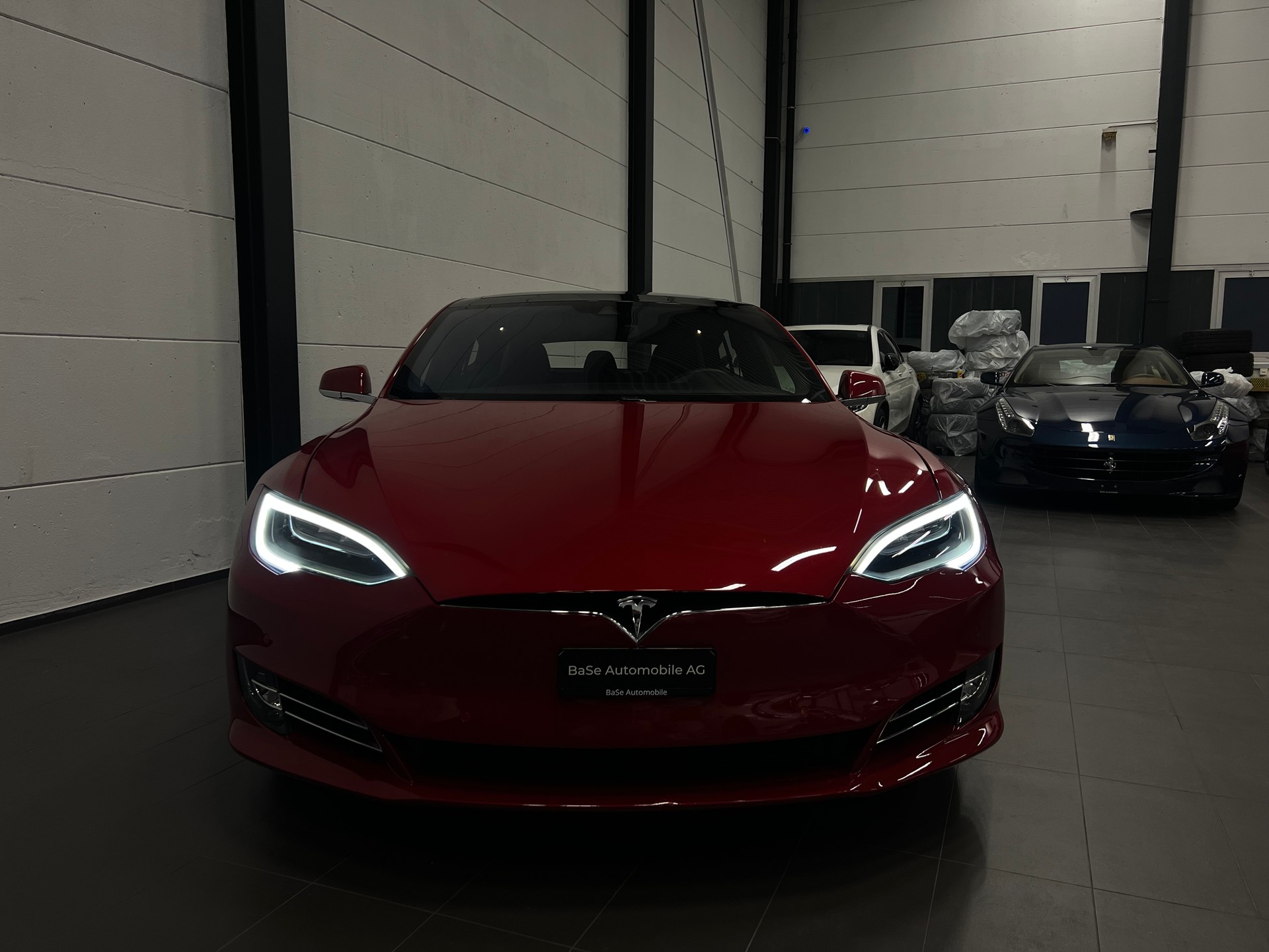 TESLA Model S 75 D-image-7