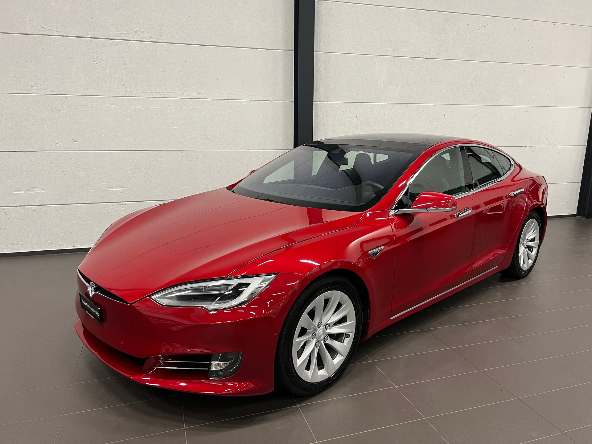 TESLA Model S 75 D-image-0