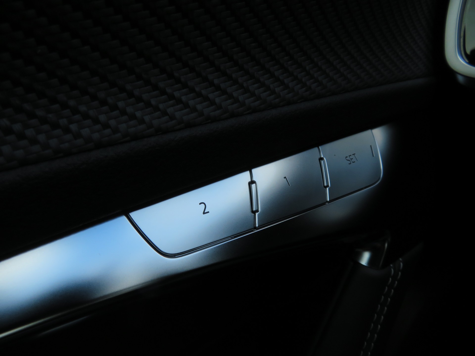 AUDI RS6 Avant 4.0 TFSI V8 Performance quattro-image-10