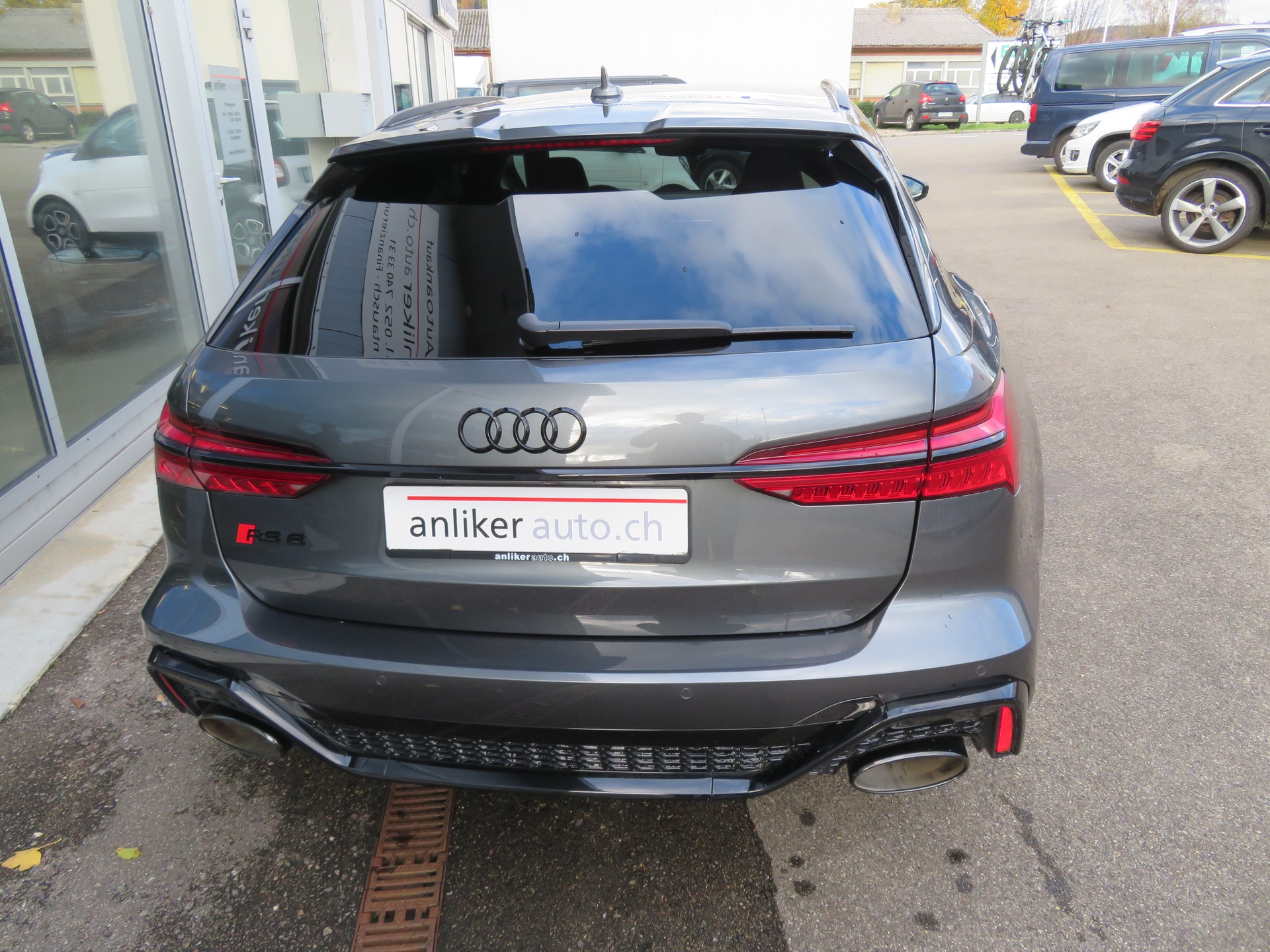 AUDI RS6 Avant 4.0 TFSI V8 Performance quattro-image-2