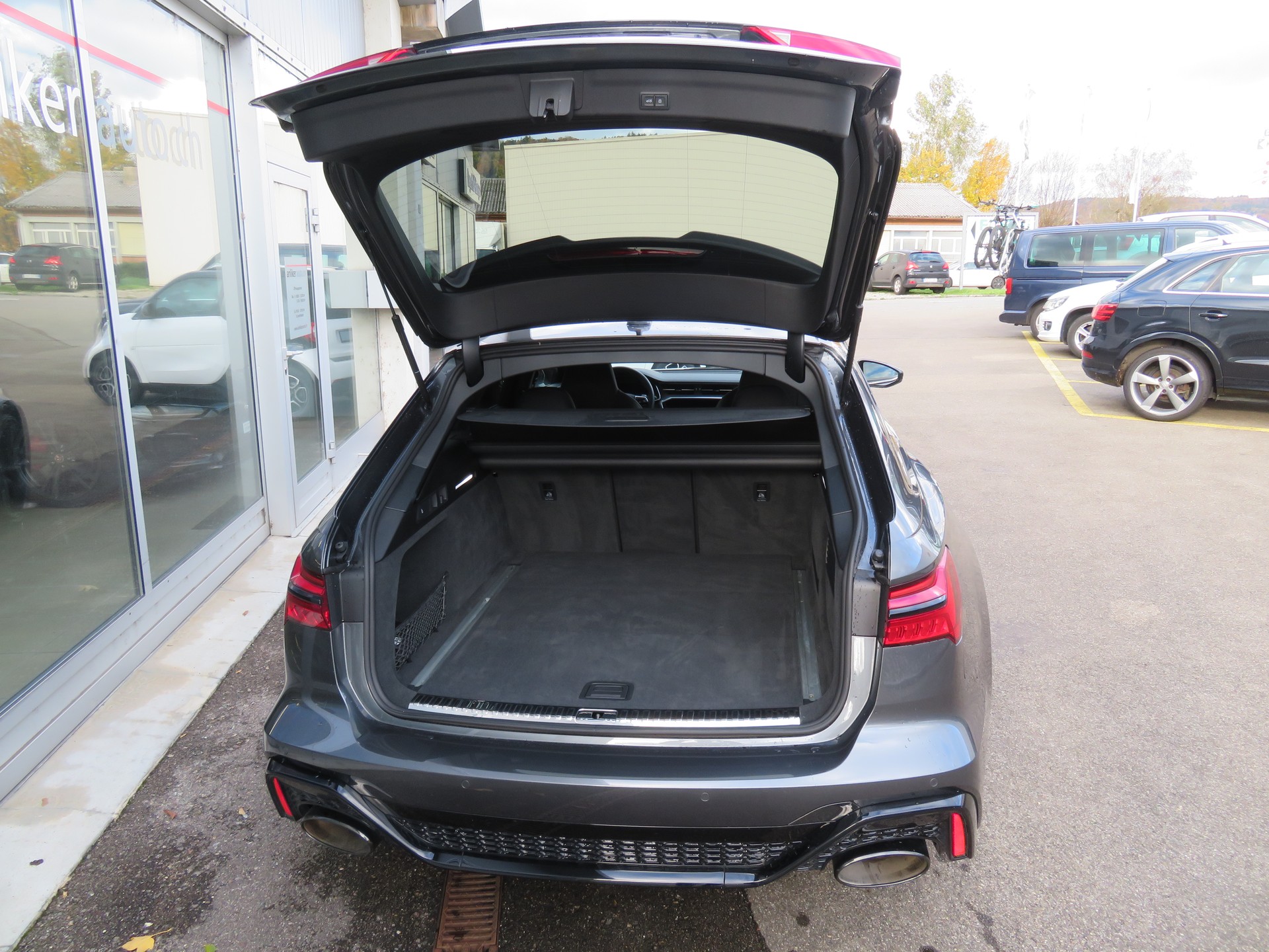 AUDI RS6 Avant 4.0 TFSI V8 Performance quattro-image-3