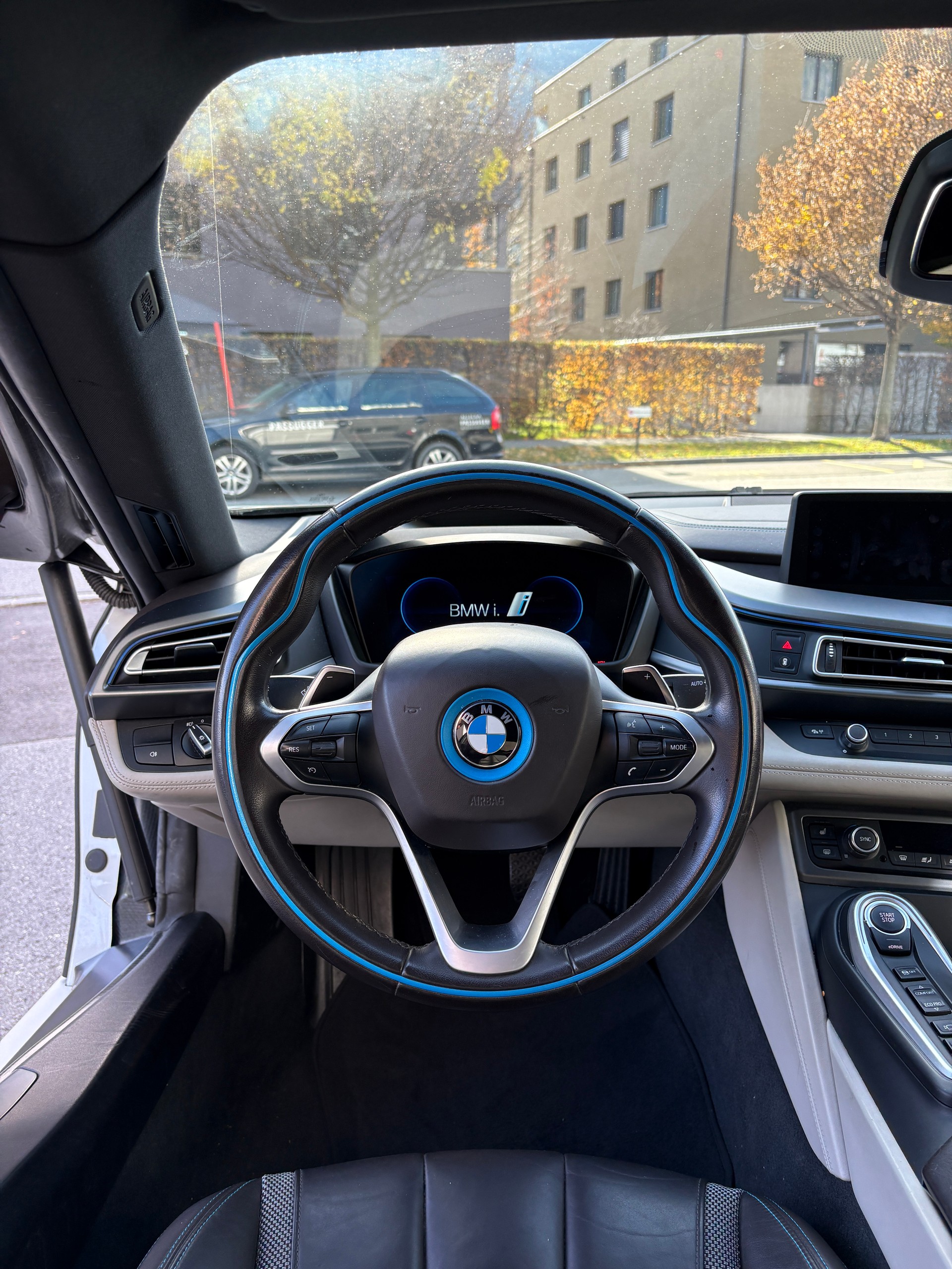 BMW i8 Coupé-image-5