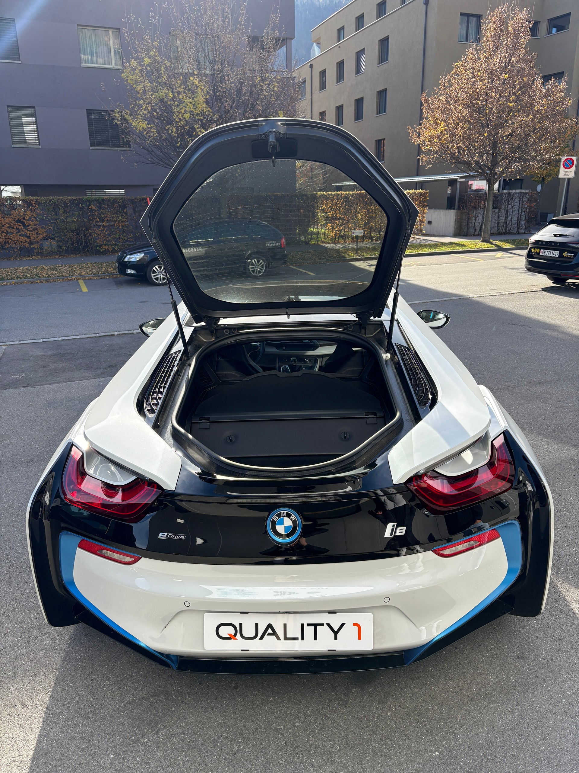 BMW i8 Coupé-image-6