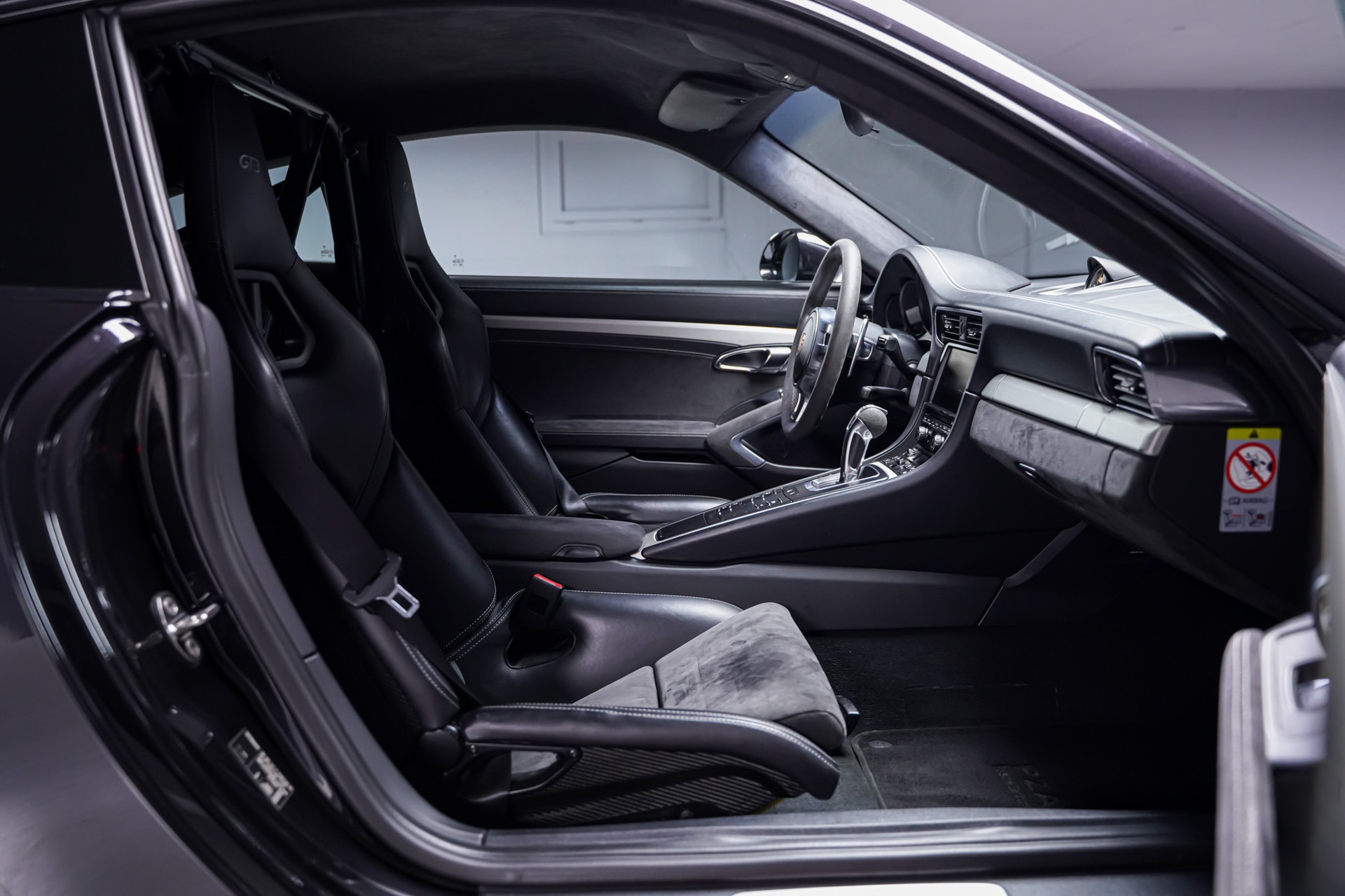PORSCHE 911 GT3 PDK-image-13