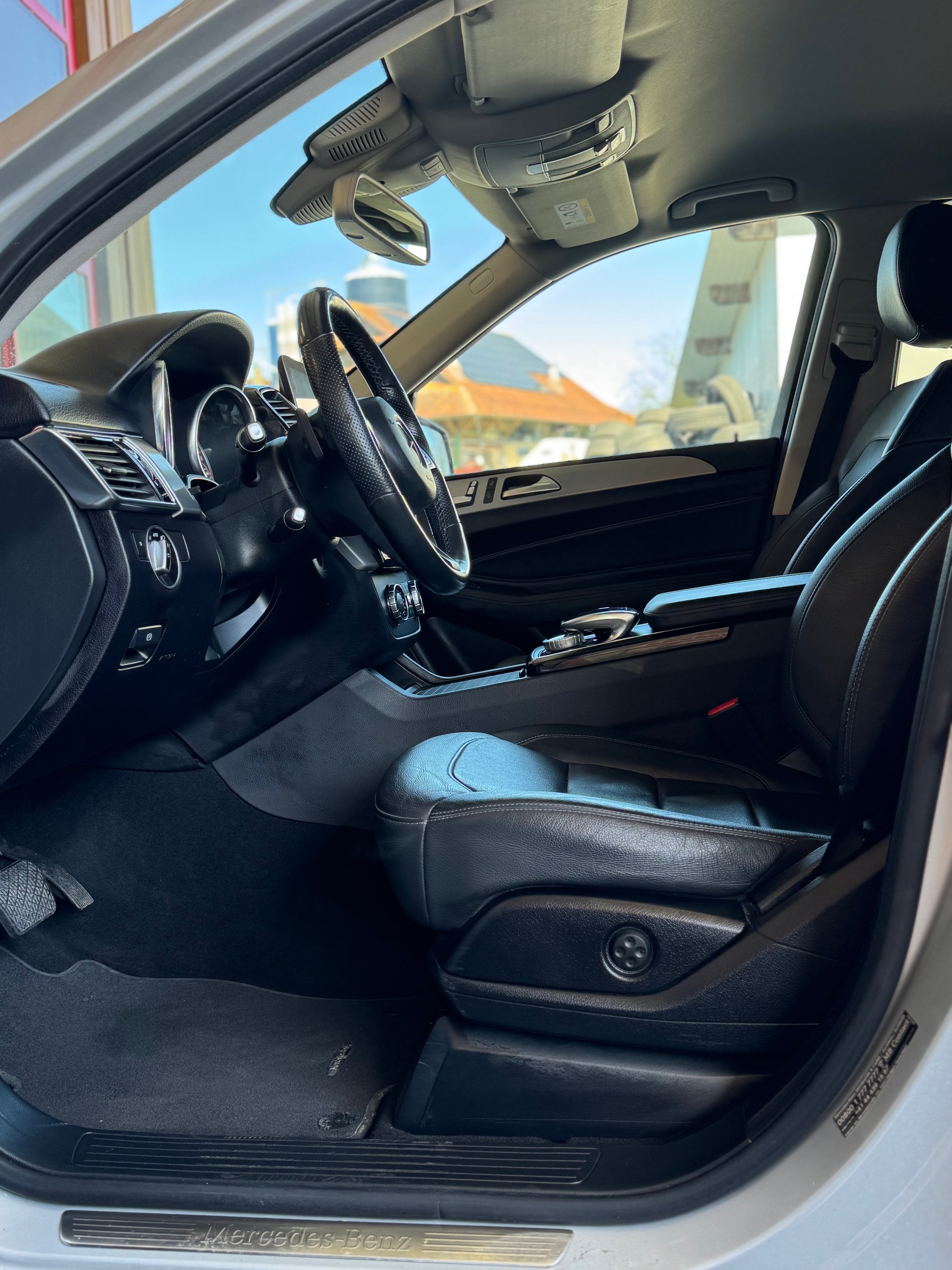 MERCEDES-BENZ GLE 350 d-image-7