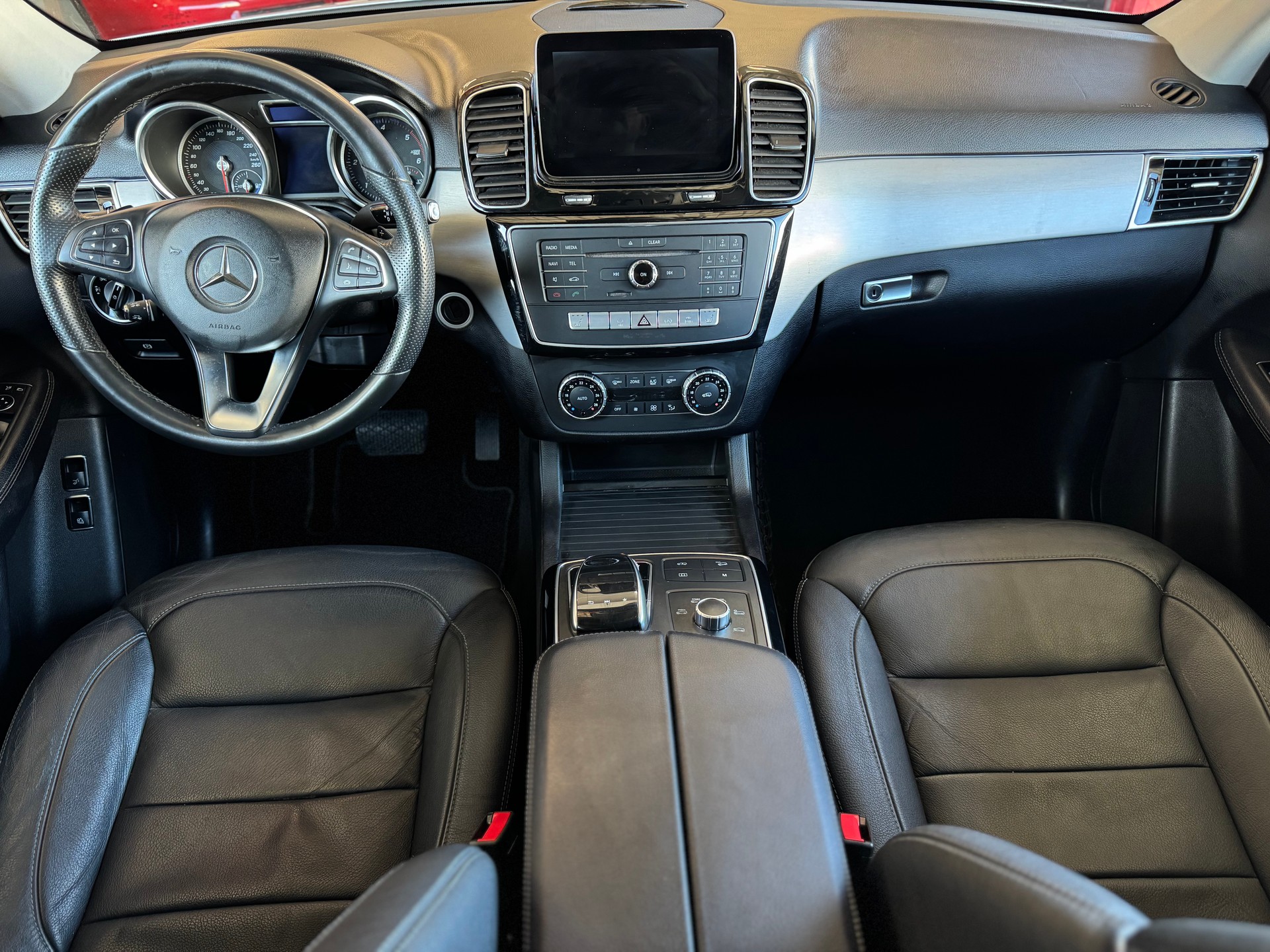 MERCEDES-BENZ GLE 350 d-image-10