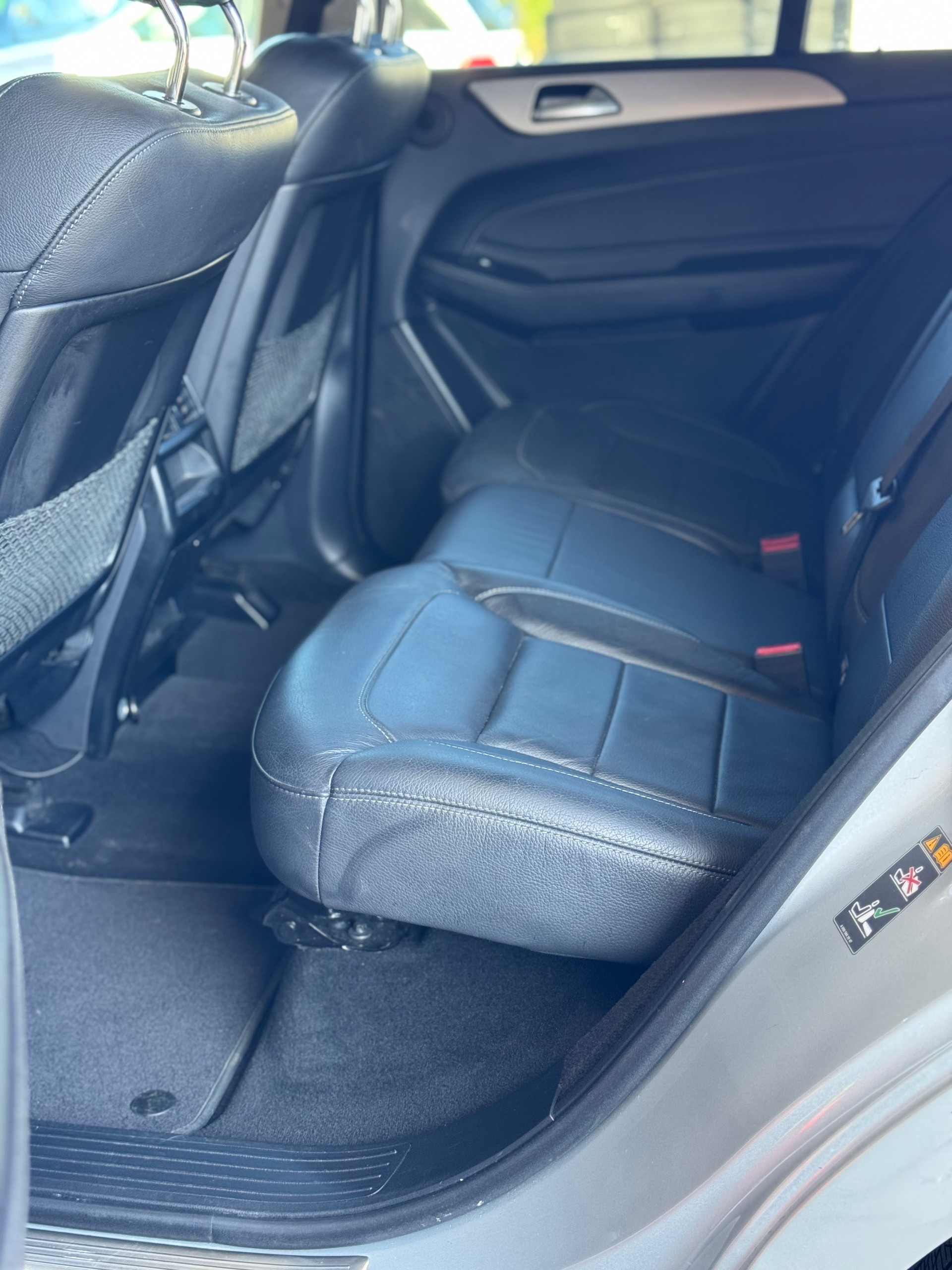 MERCEDES-BENZ GLE 350 d-image-8
