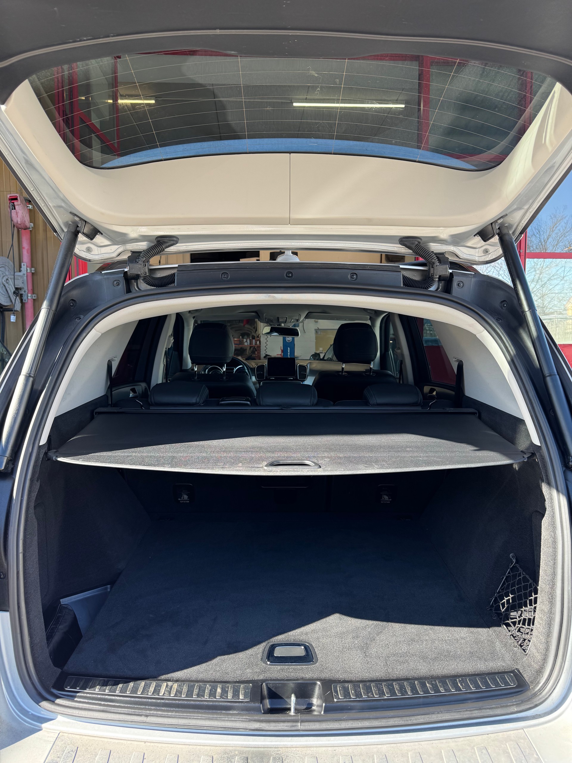 MERCEDES-BENZ GLE 350 d-image-17