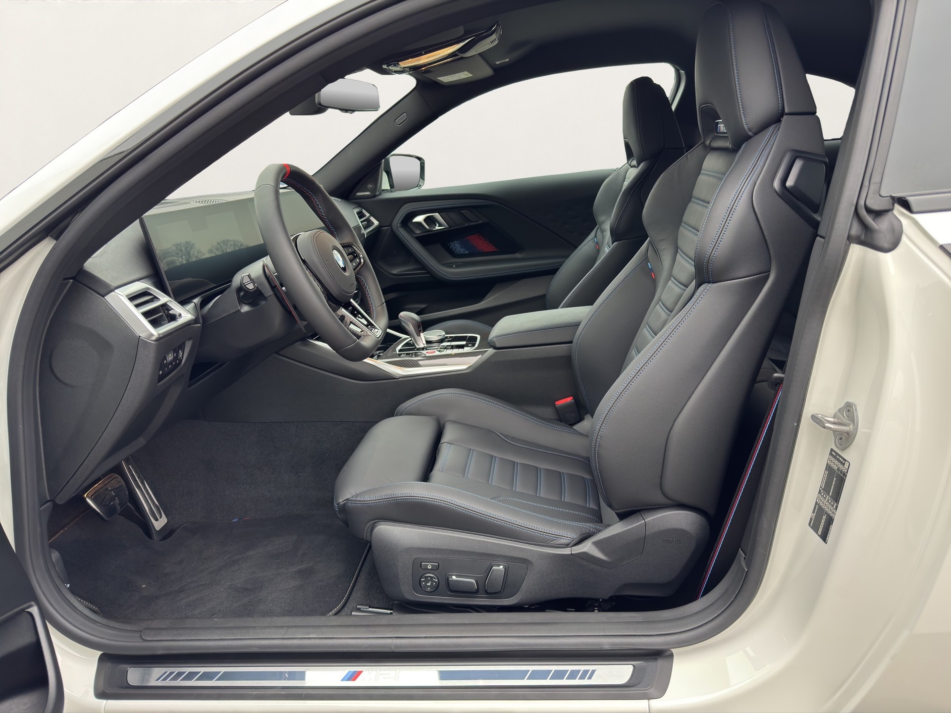 BMW M2 Steptronic-image-10