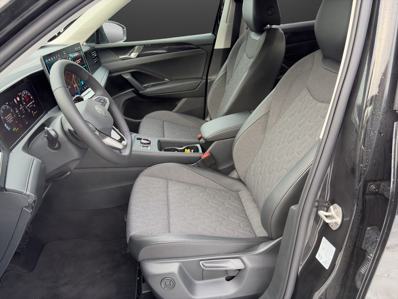 VW Tiguan 1.5 eTSI evo2 mHEV DSG-image-7
