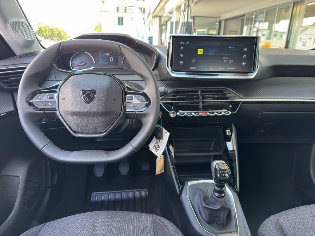 PEUGEOT 208 1.2 PureTech 100 Style-image-5