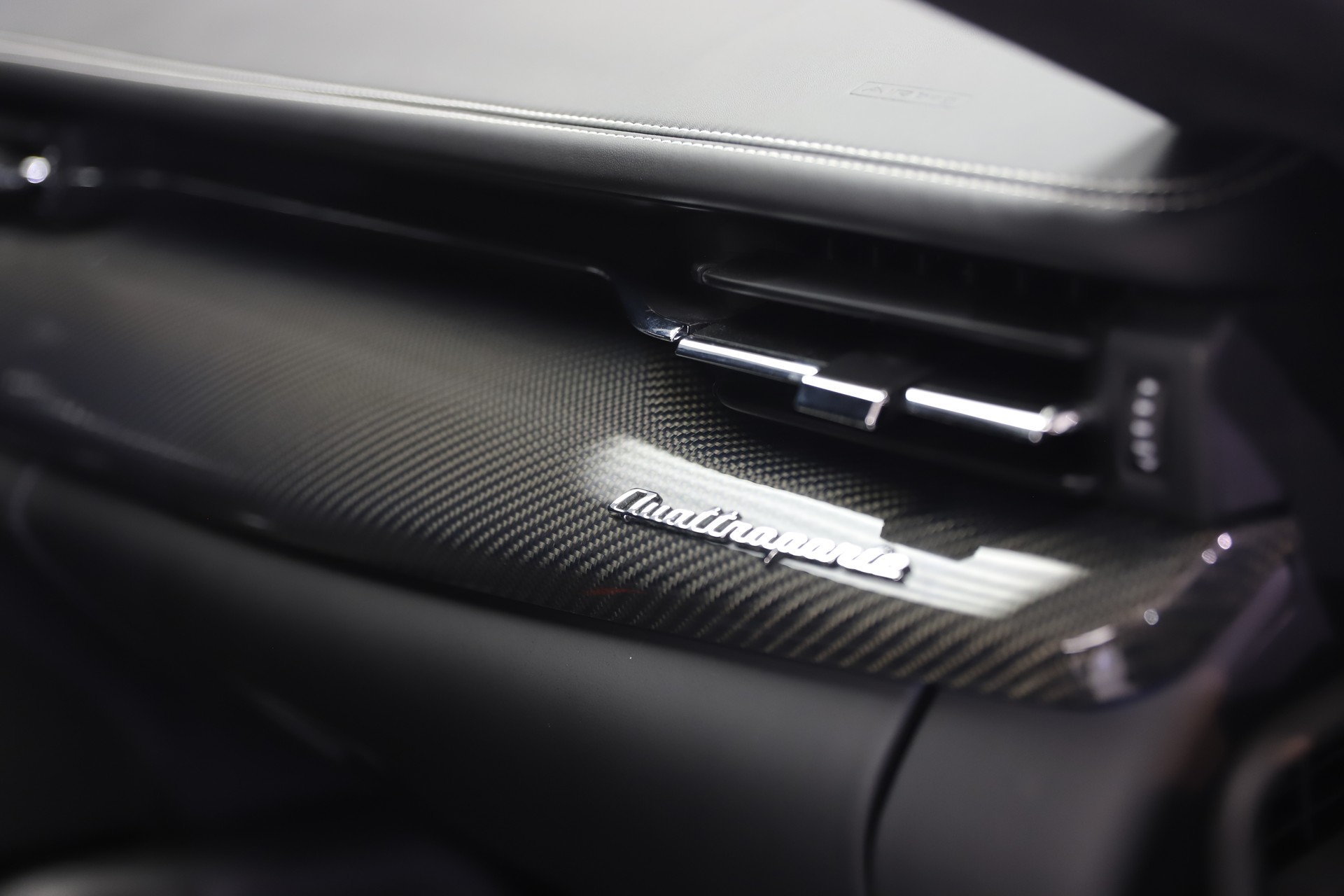 MASERATI Quattroporte 3.0 V6 S Q4 GranLusso Automatica-image-13