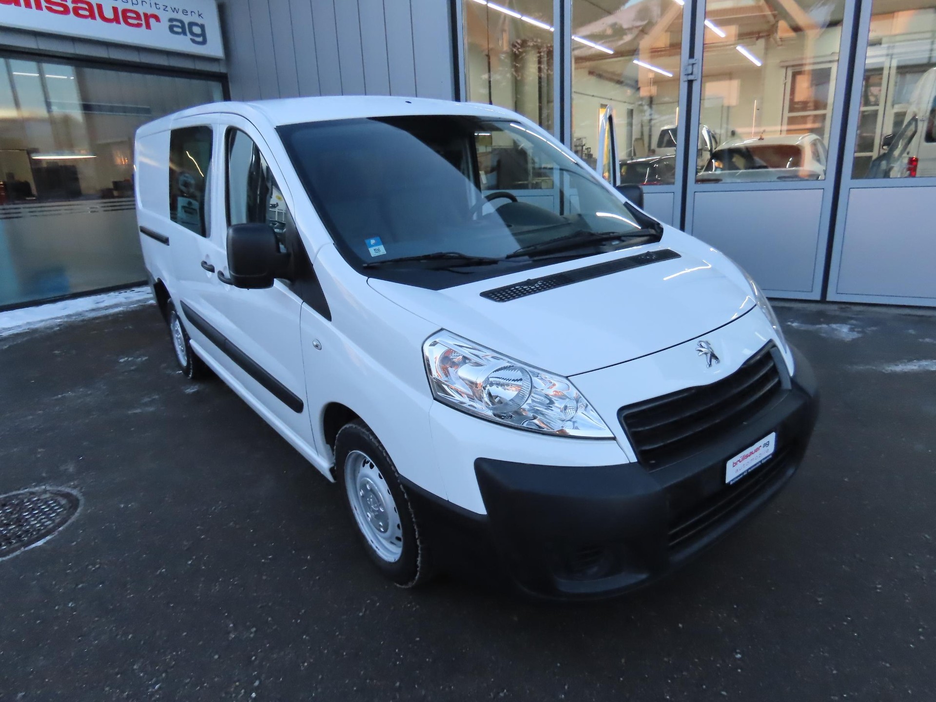 PEUGEOT Expert Kaw. 227 L1H1 2.0 HDI 130-image-7