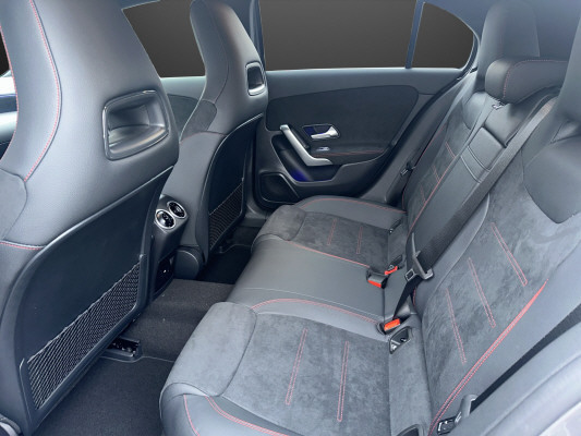 MERCEDES-BENZ A 250 4Matic 8G-DCT-image-6