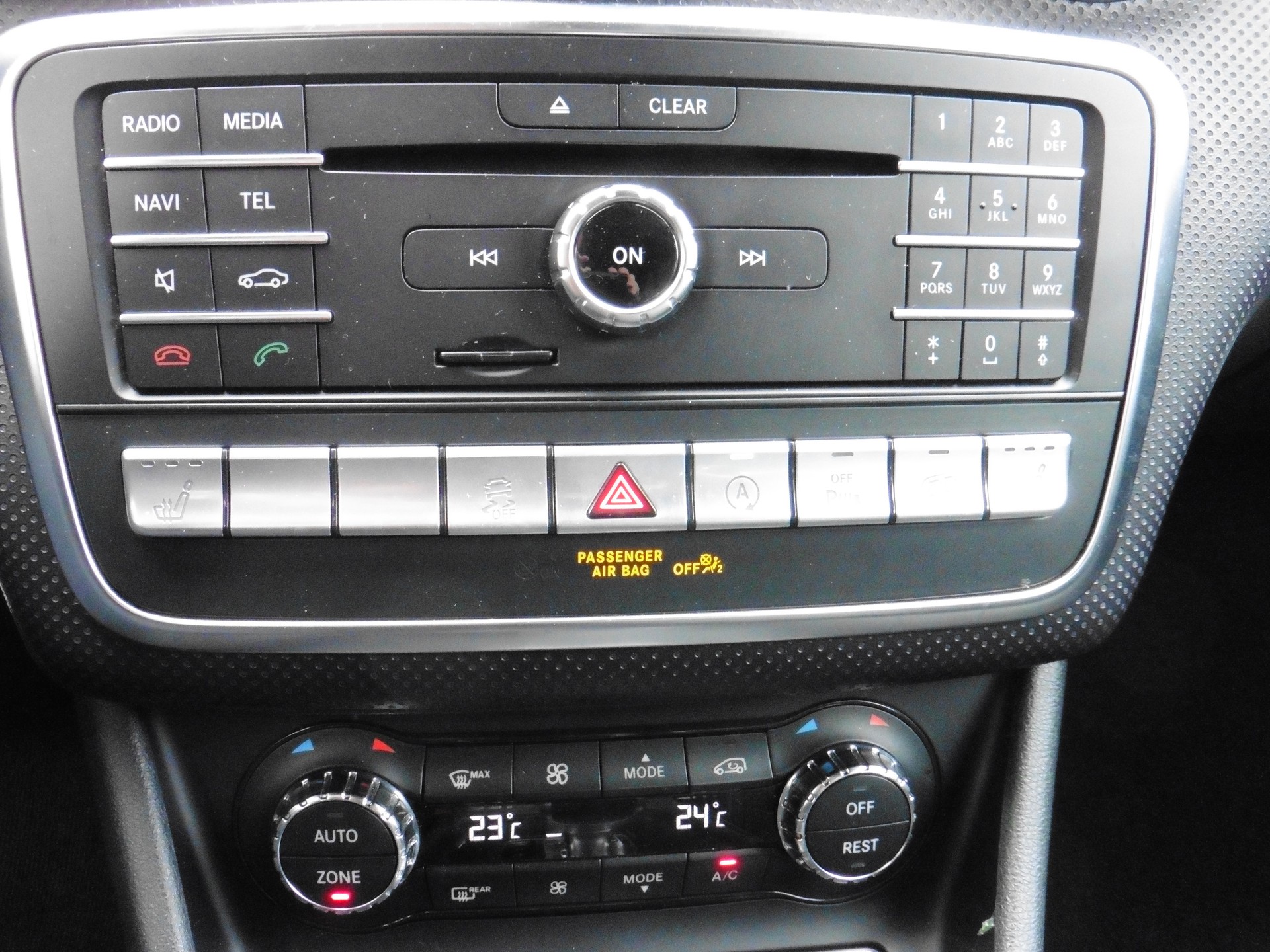 MERCEDES-BENZ A 45 AMG 4Matic Speedshift 7G-DCT-image-16