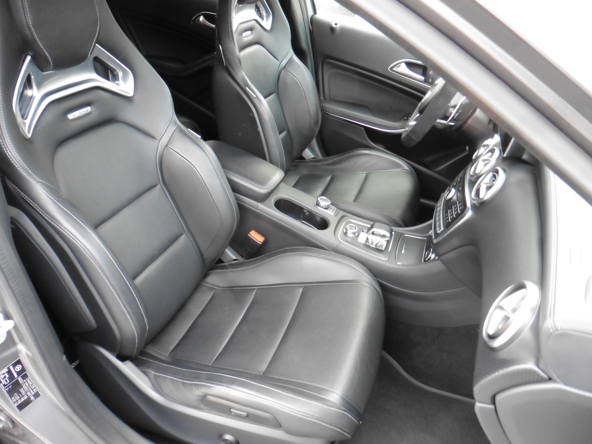 MERCEDES-BENZ A 45 AMG 4Matic Speedshift 7G-DCT-image-23
